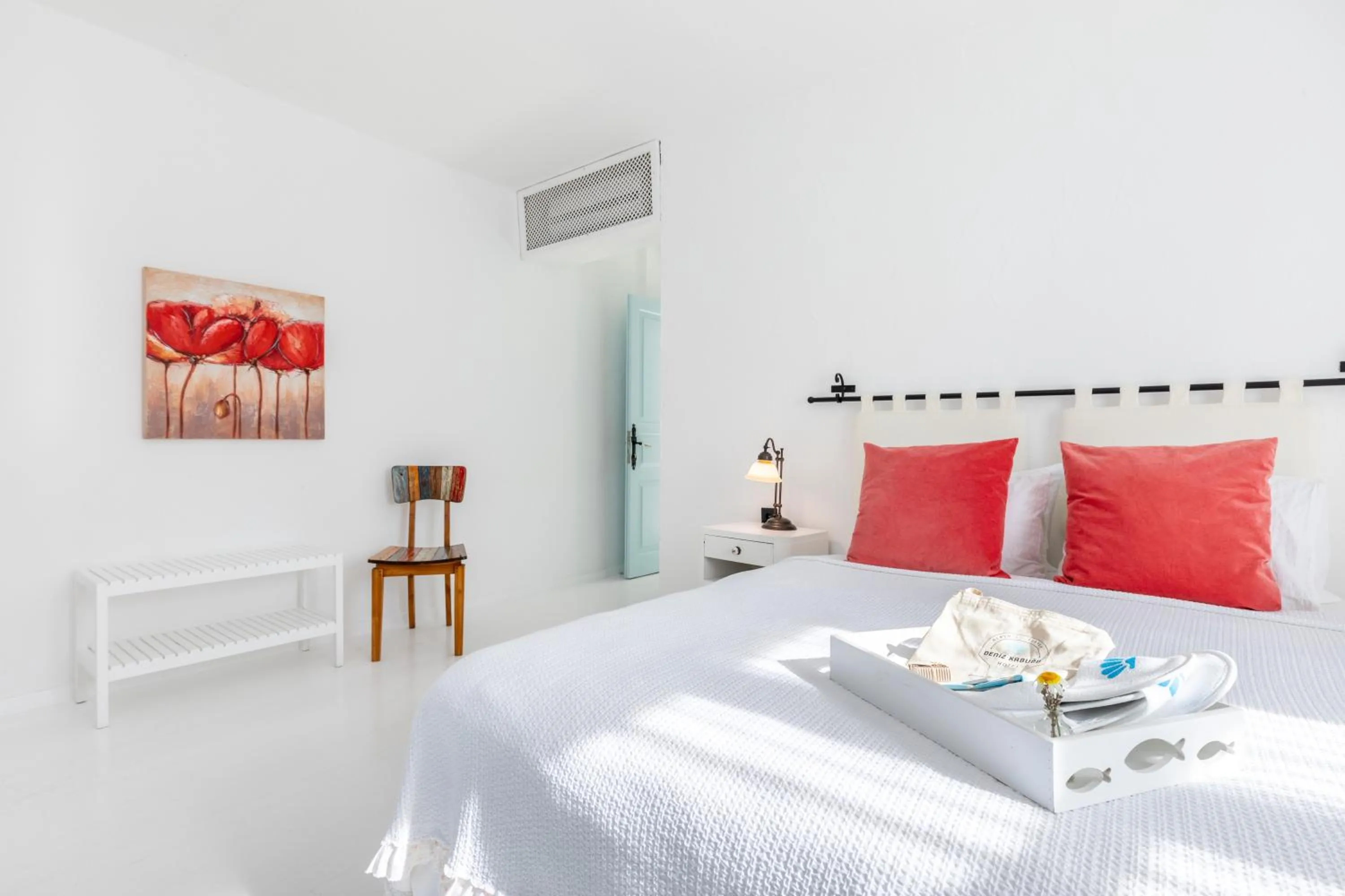 Photo of the whole room in Deniz Kabugu Hotel