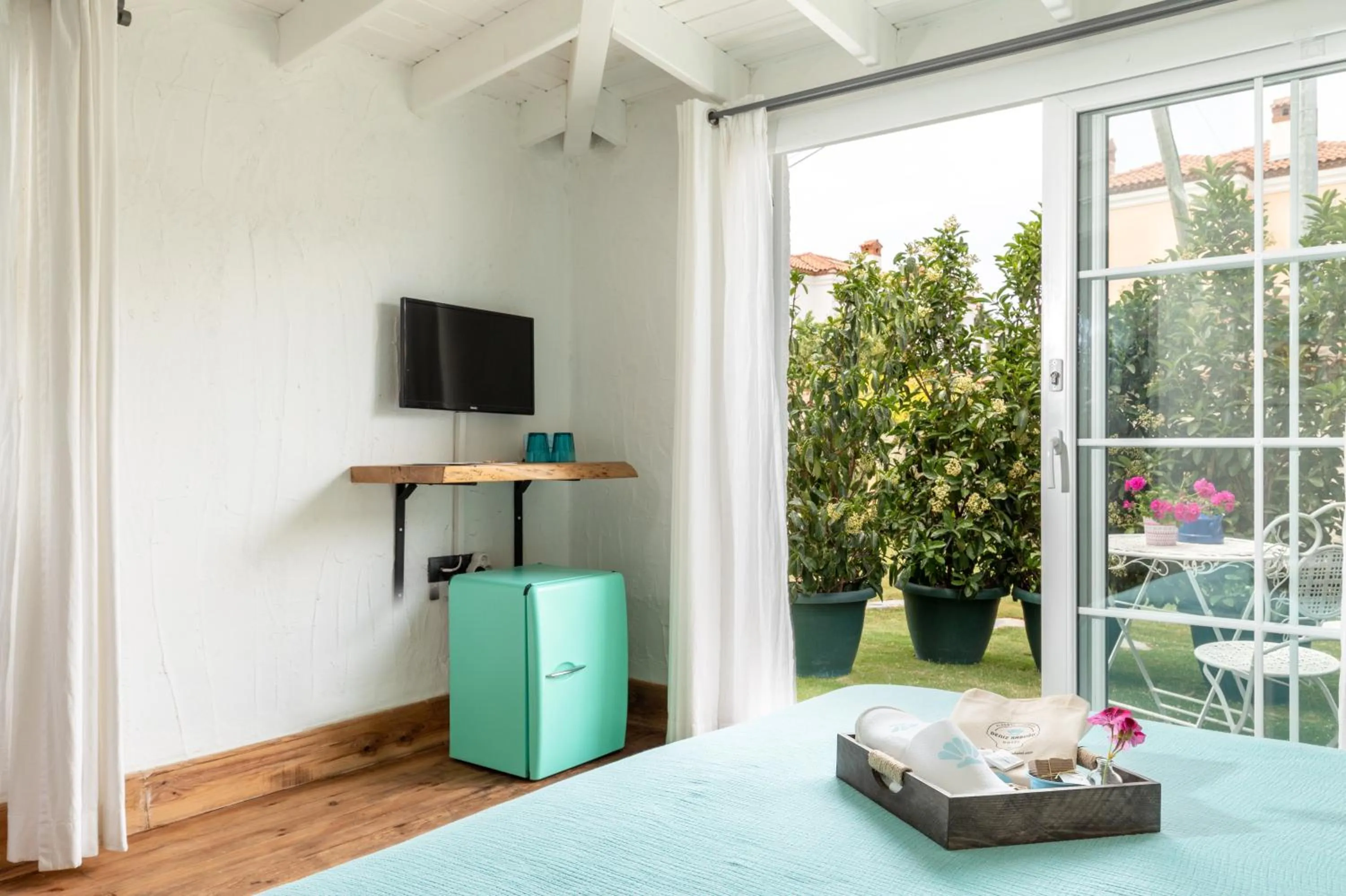 Garden view in Deniz Kabugu Hotel