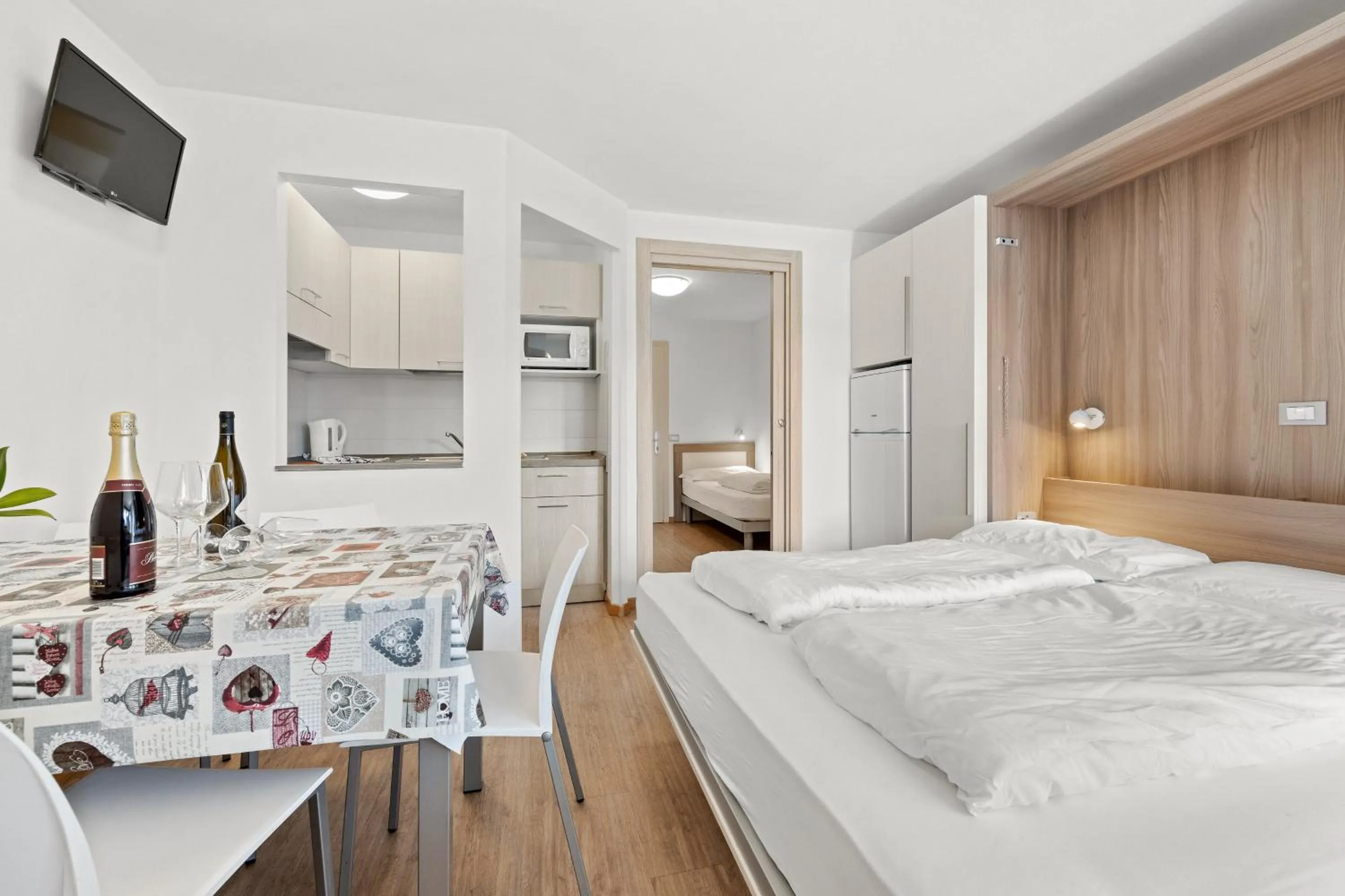 Bed in Aparthotel Des Alpes