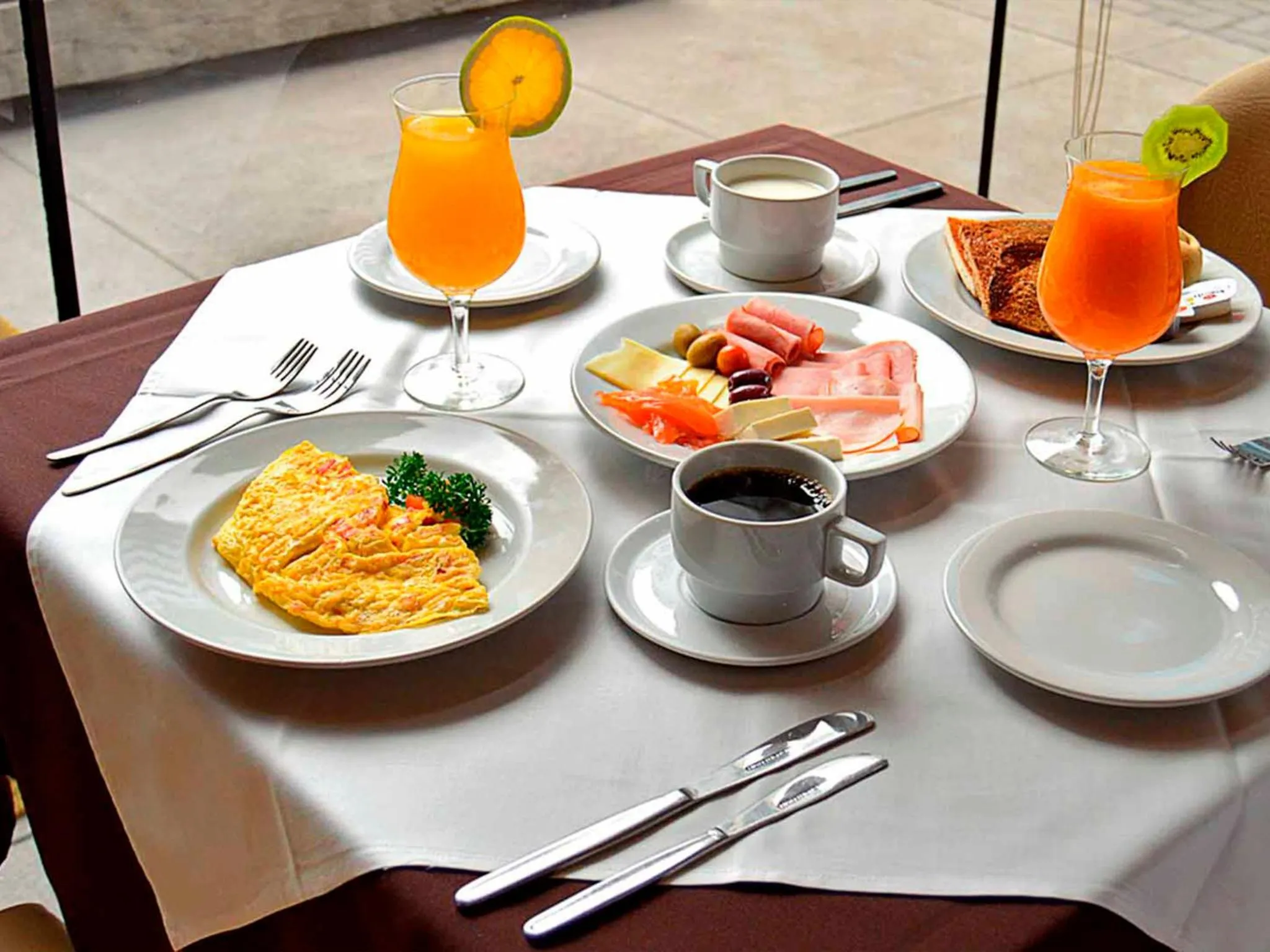 Food close-up in Roosevelt Hotel & Suites