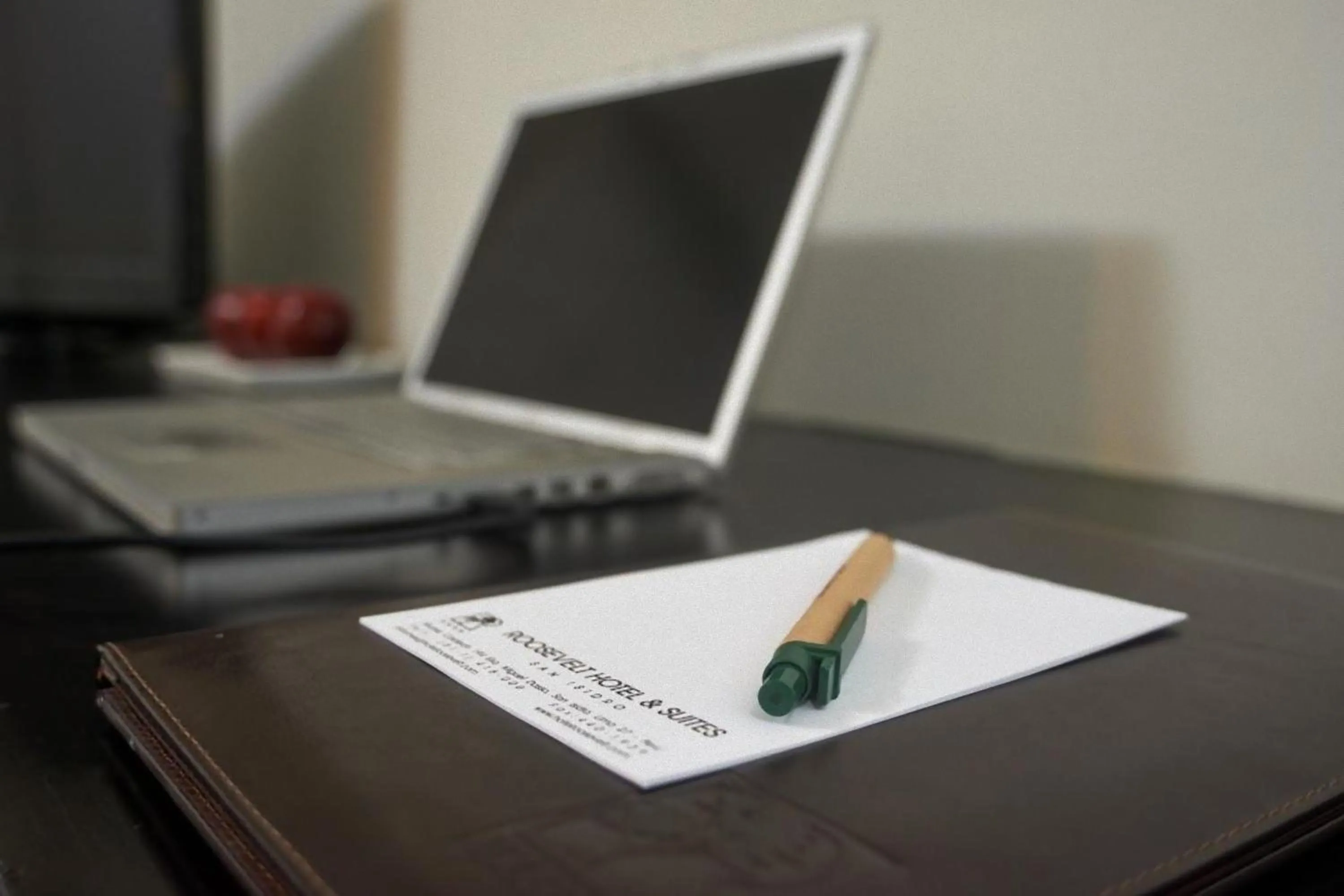 Decorative detail in Roosevelt Hotel & Suites