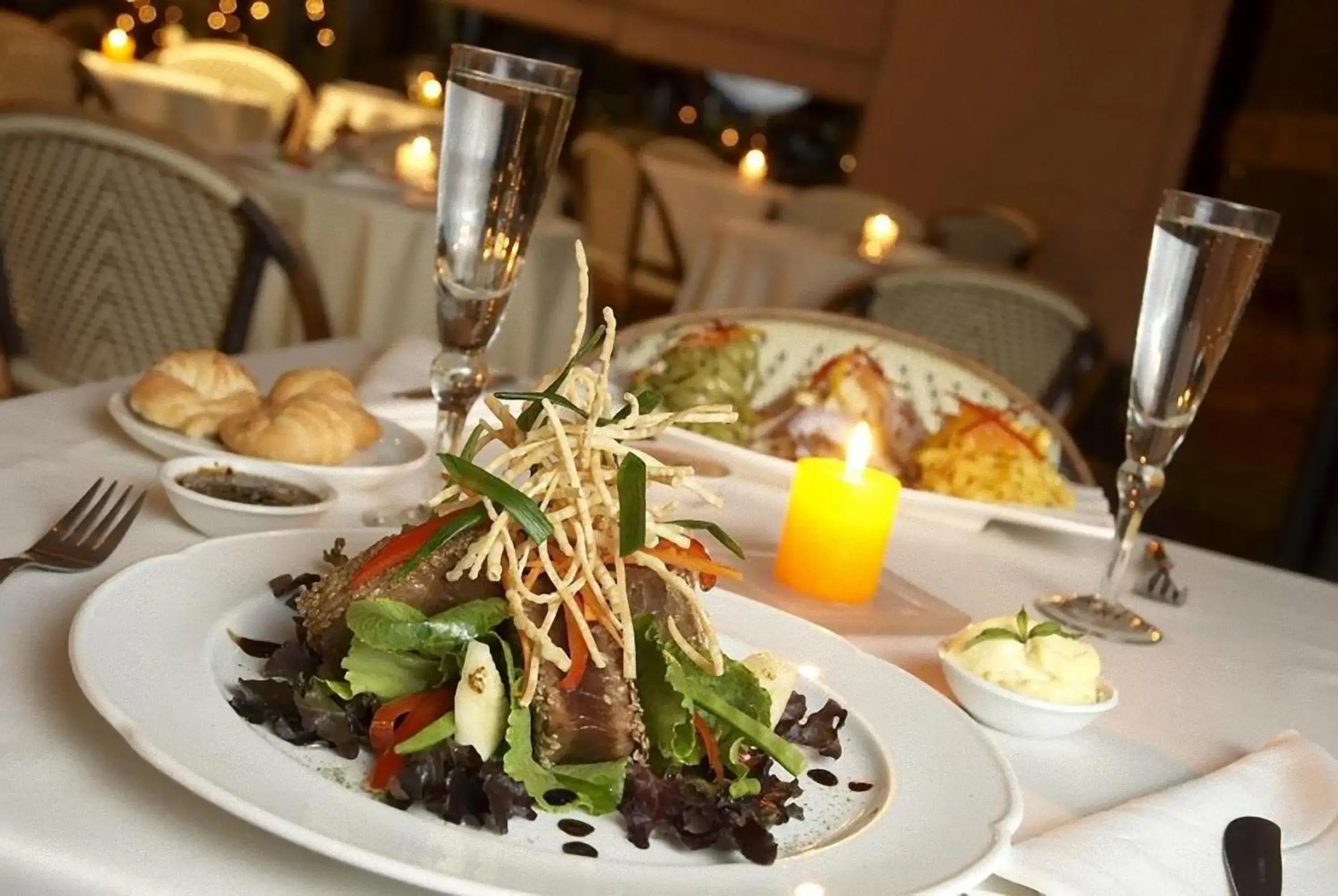 Food in Roosevelt Hotel & Suites Food in Roosevelt Hotel & Suites