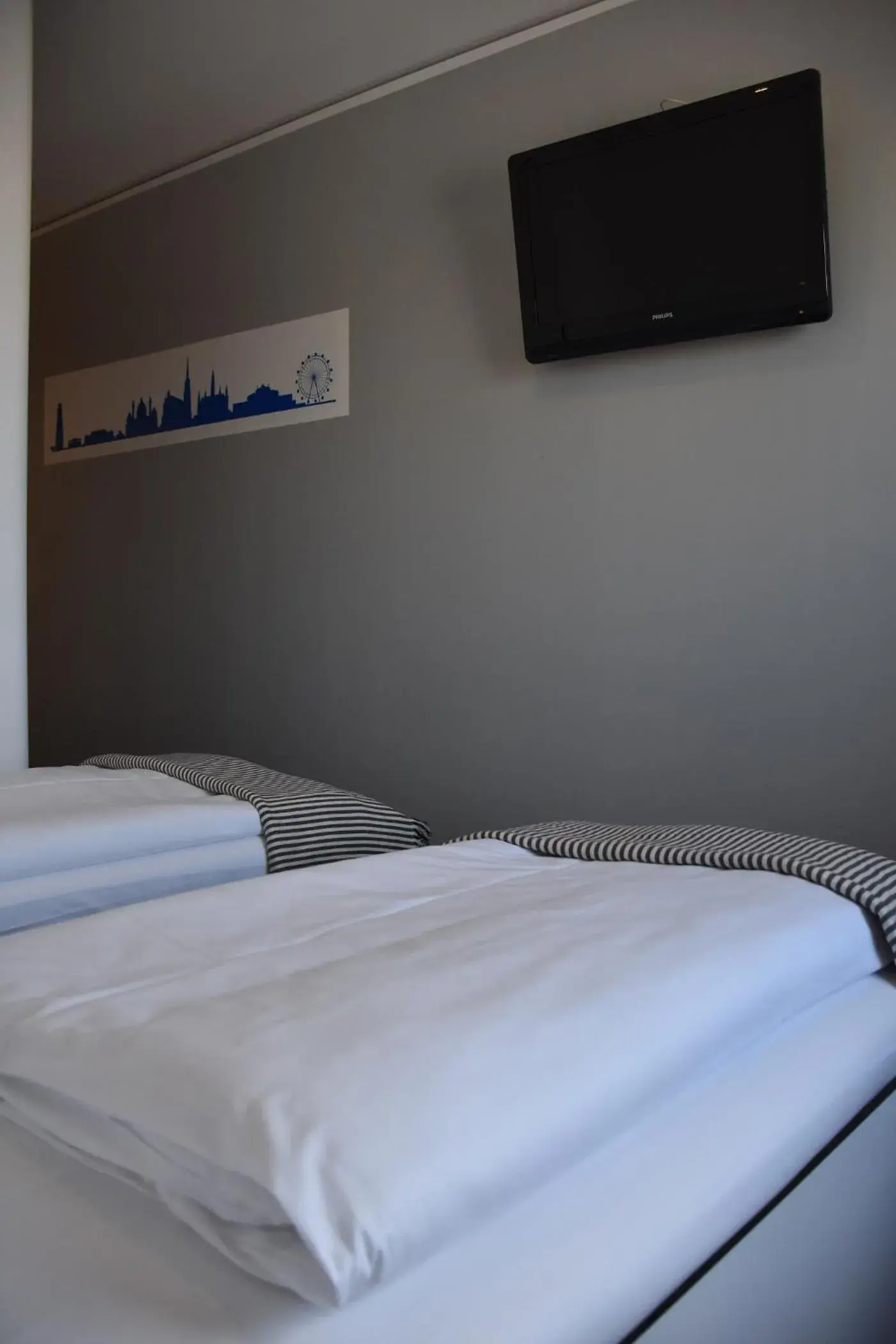 Double Room in HB1 Budget Hotel - contactless check in Double Room in HB1 Budget Hotel - contactless check in