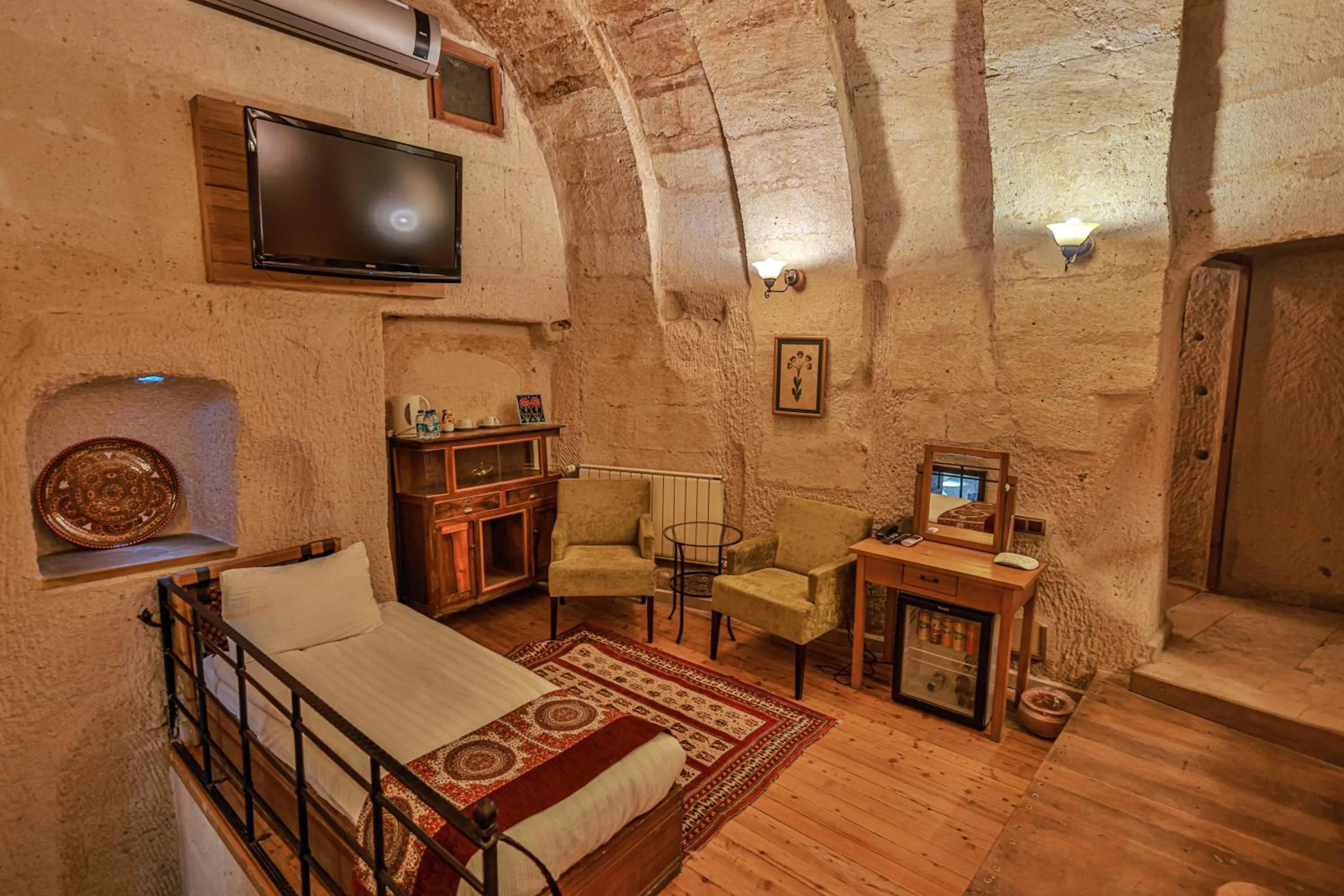 Massage in La Casa Cave Hotel