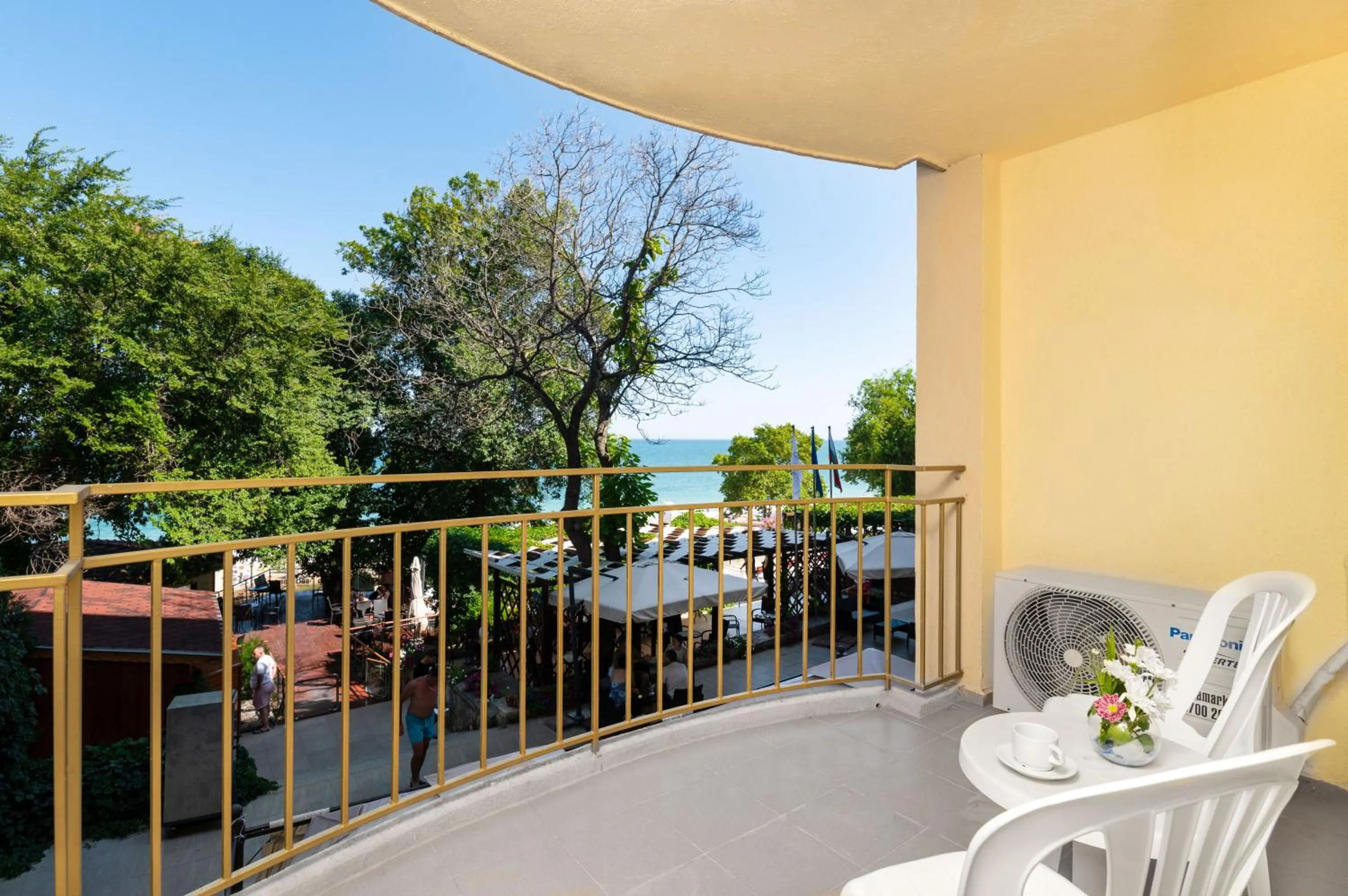 Day in ELPIDA Hotel - All Inclusive & Beach Front