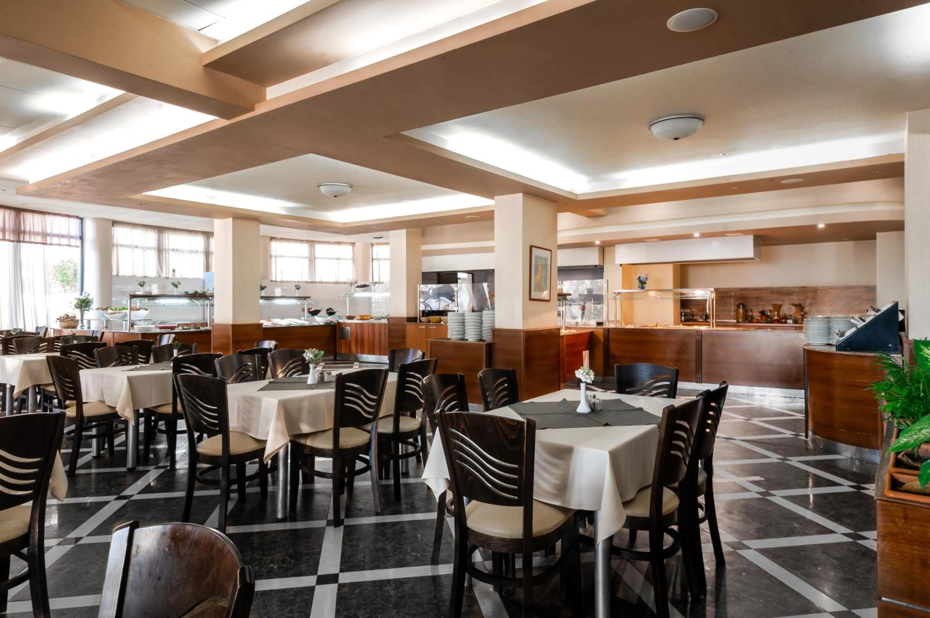 Restaurant/places to eat in ELPIDA Hotel - All Inclusive & Beach Front