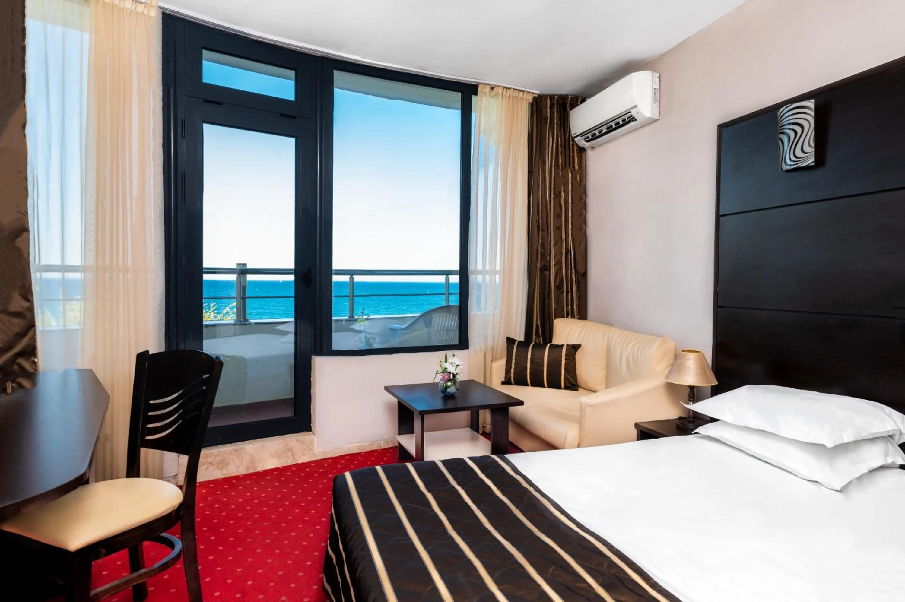 Bed in ELPIDA Hotel - All Inclusive & Beach Front