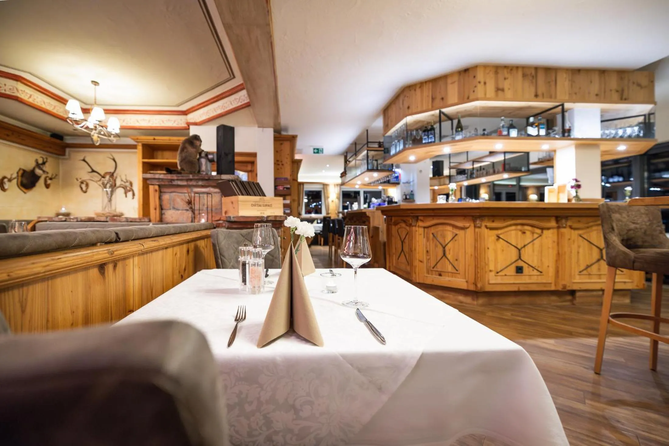 Restaurant/places to eat in Hotel Hubertus