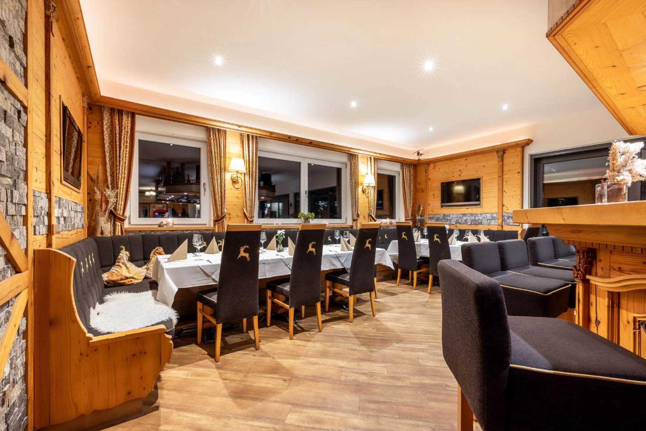 Restaurant/places to eat in Hotel Hubertus