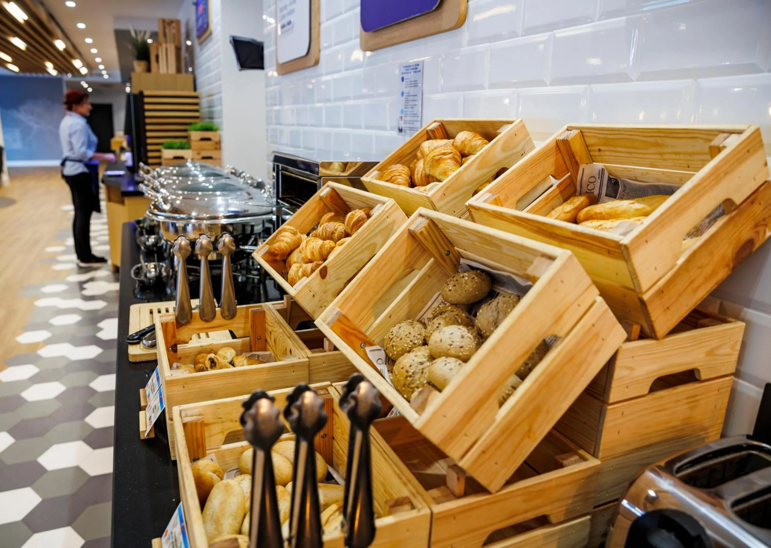 Breakfast in Holiday Inn Express Bilbao Airport by IHG