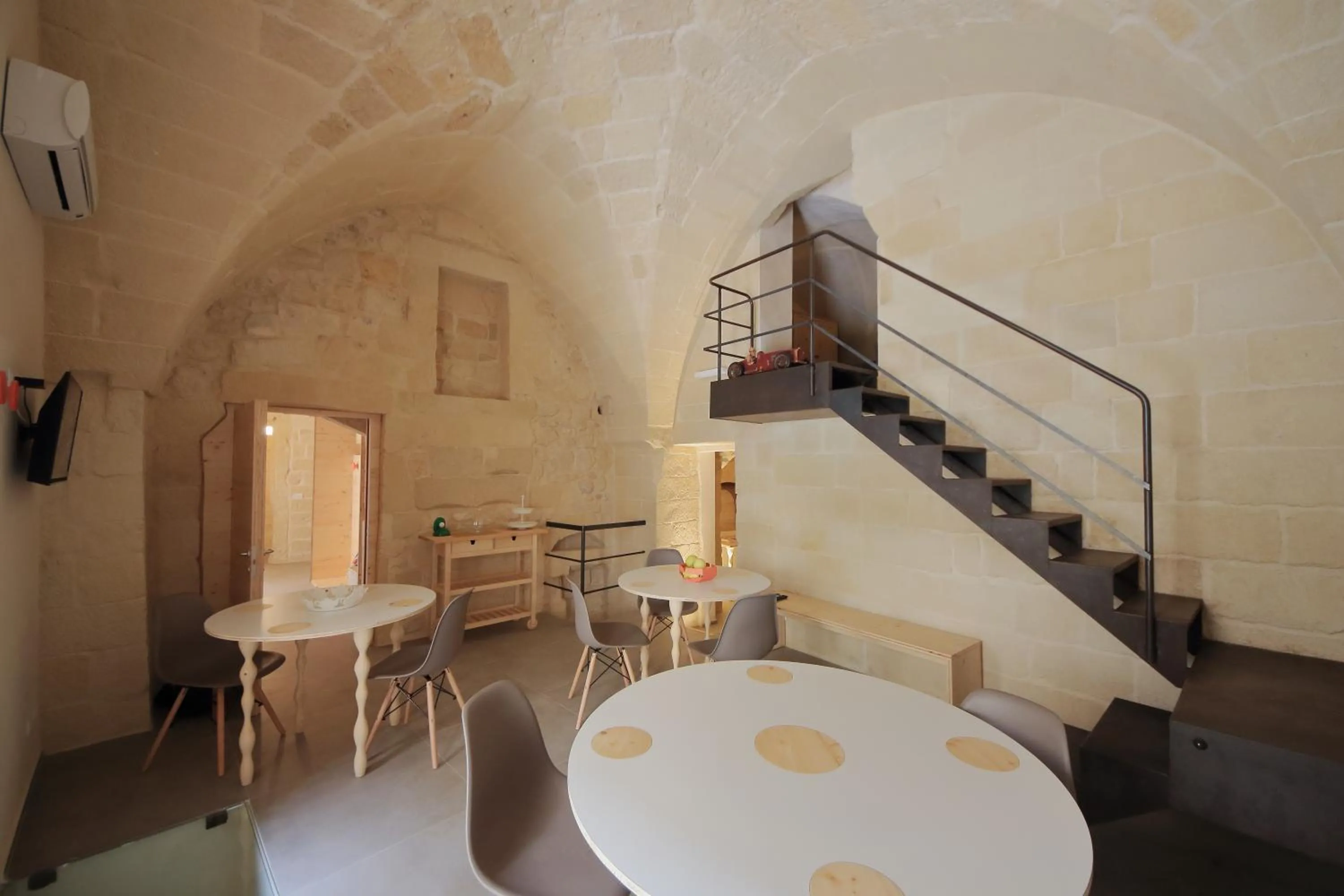 Lounge or bar in Kabala Bed and Breakfast