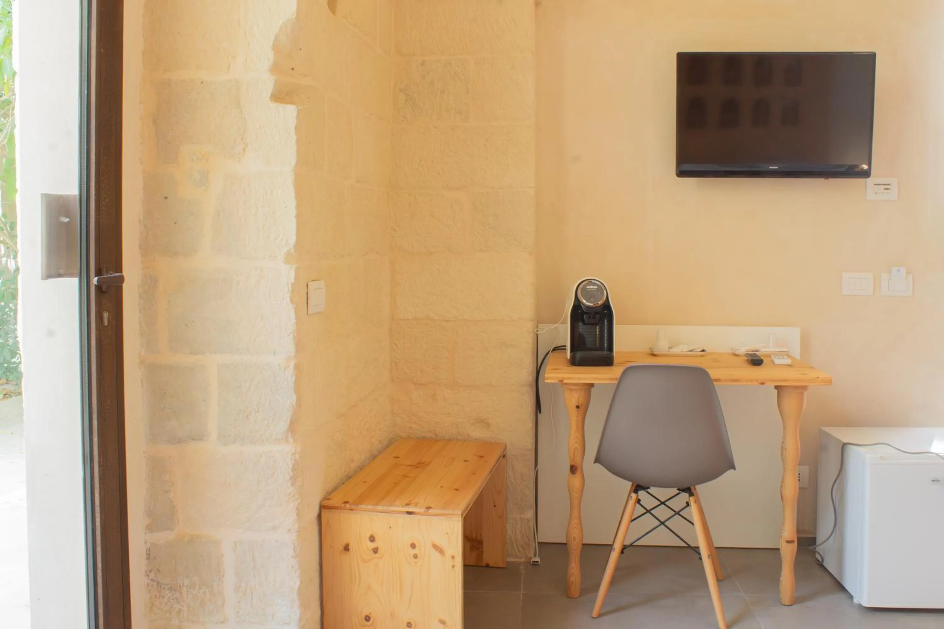 TV and multimedia in Kabala Bed and Breakfast