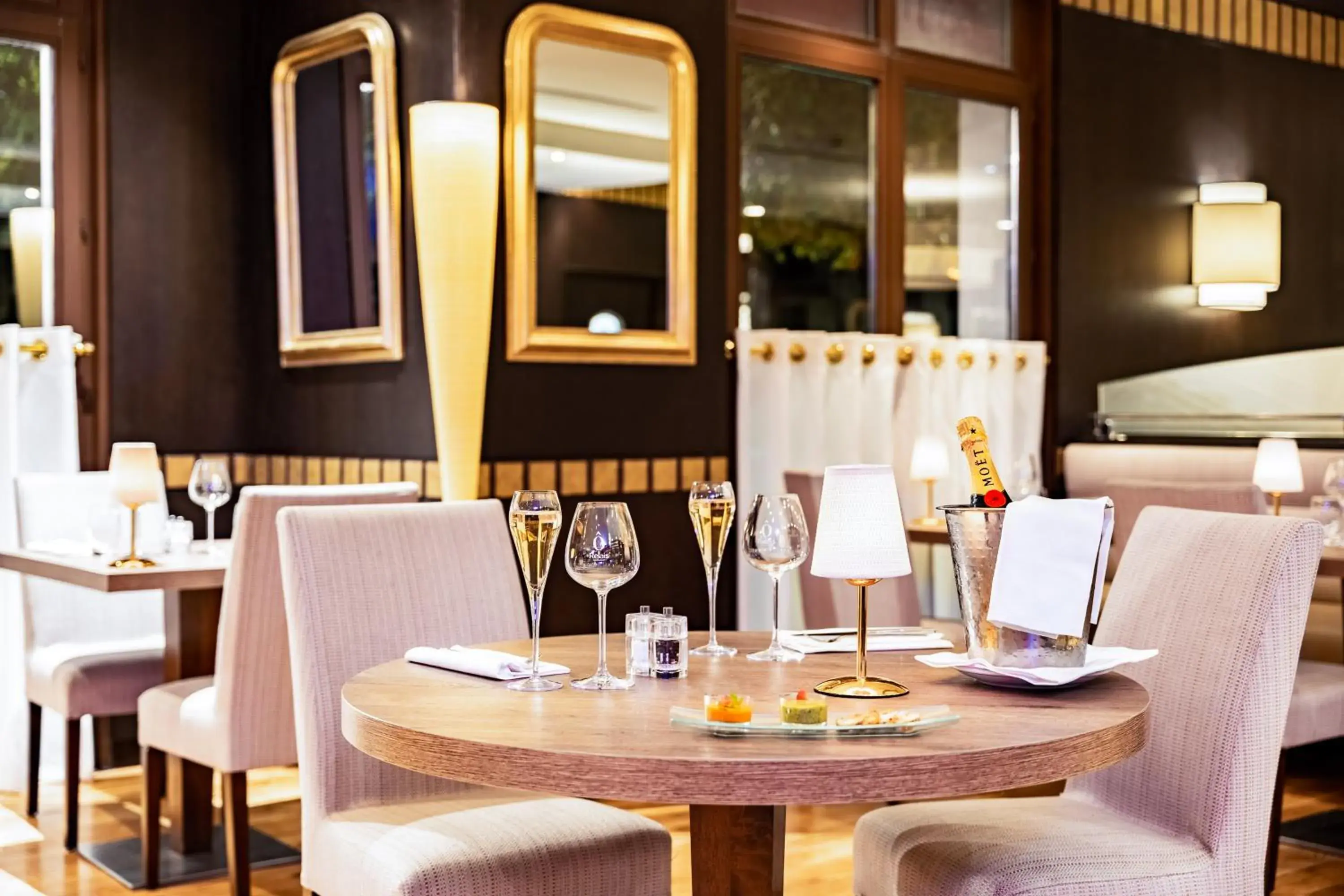 Restaurant/places to eat in Relais Spa Val d'Europe Restaurant/places to eat in Relais Spa Val d'Europe