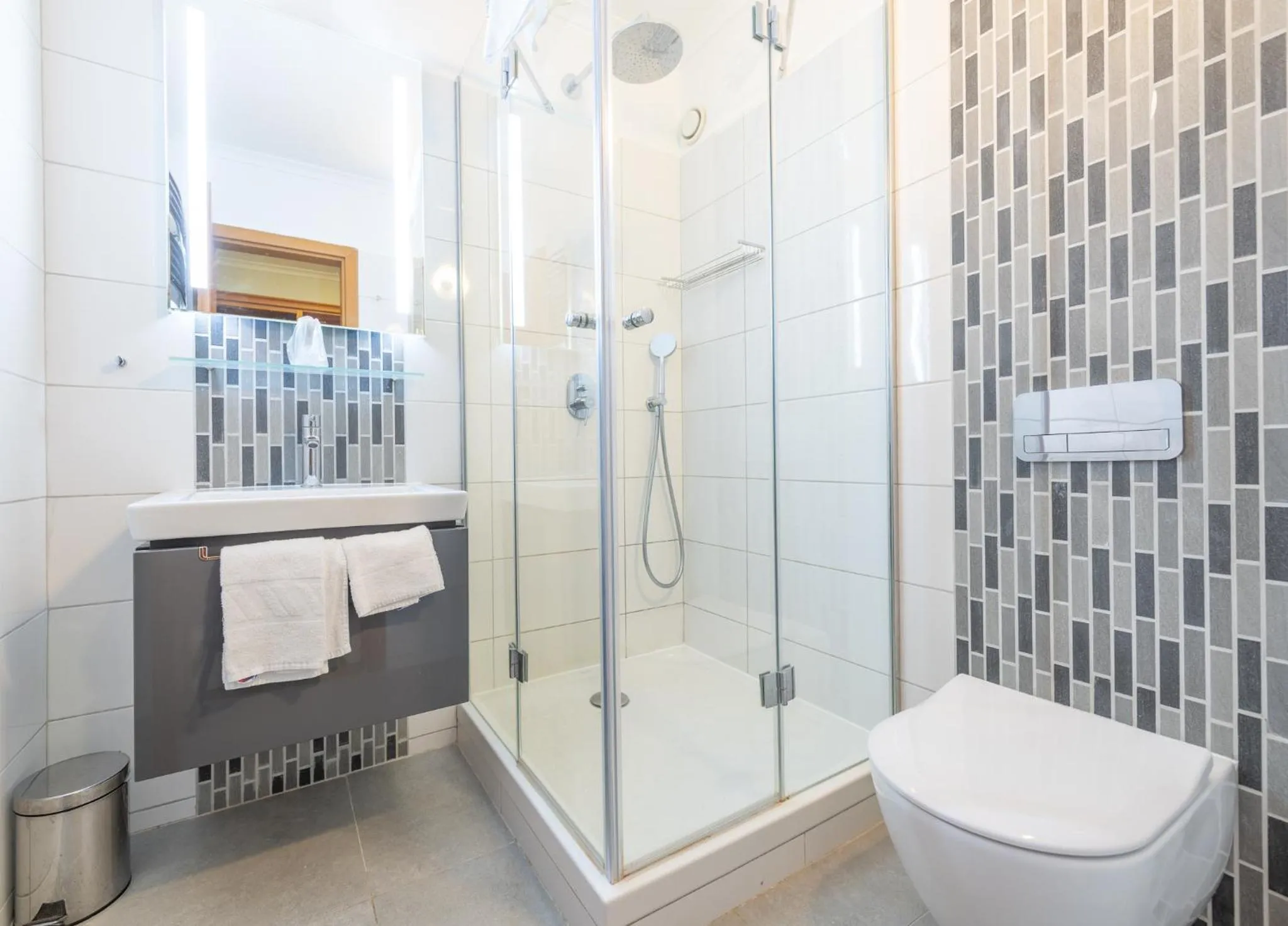 Bathroom in Holiday Club Apartman Hotel