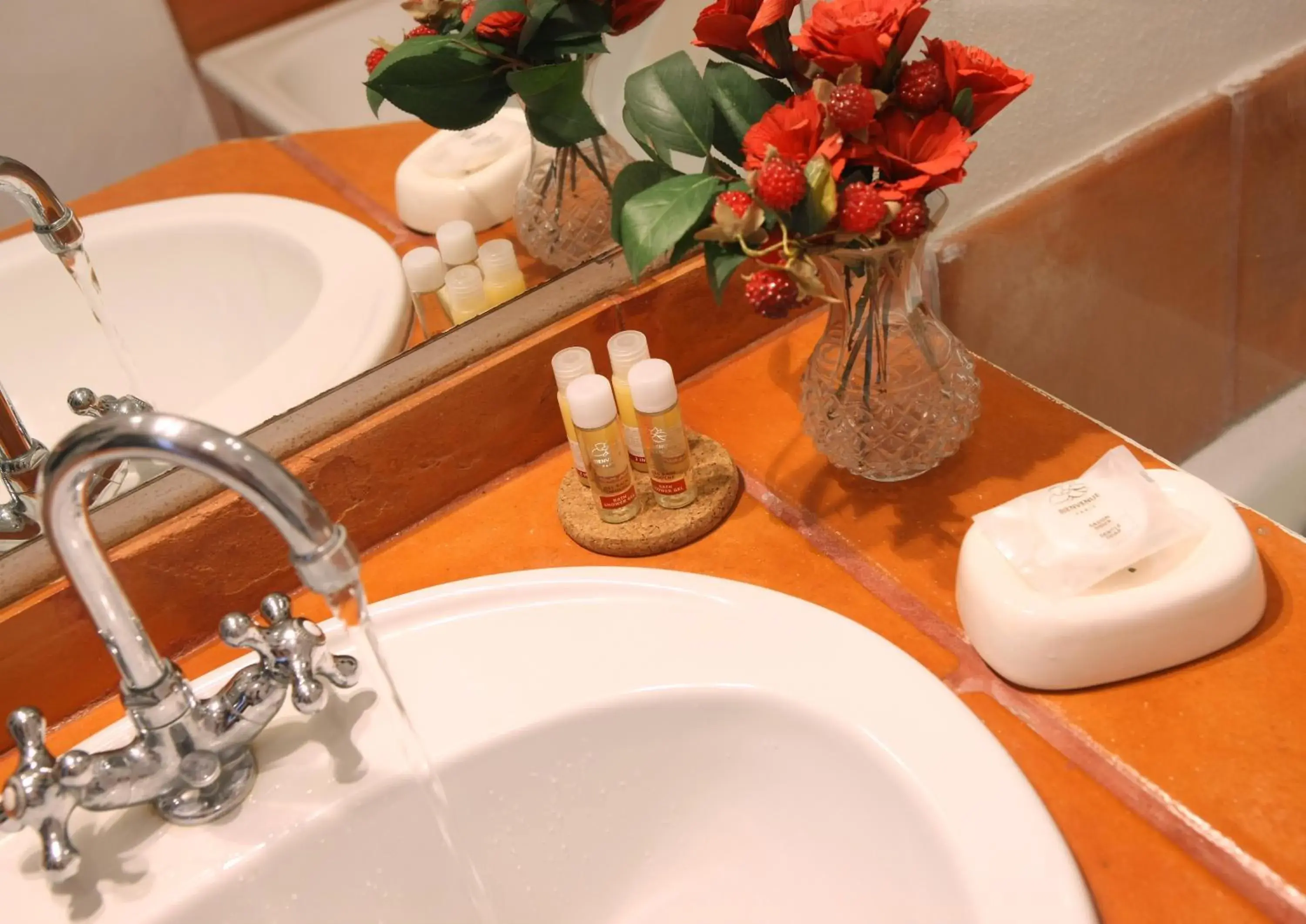 Superior Double or Twin Room in Quinta Da Praia Das Fontes Superior Double or Twin Room in Quinta Da Praia Das Fontes