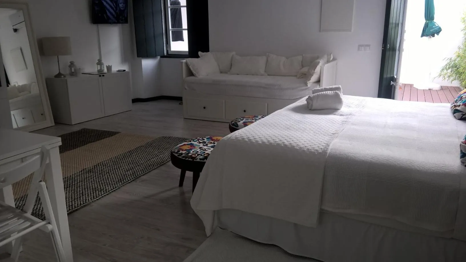 Photo of the whole room, Bed in Quinta Da Praia Das Fontes