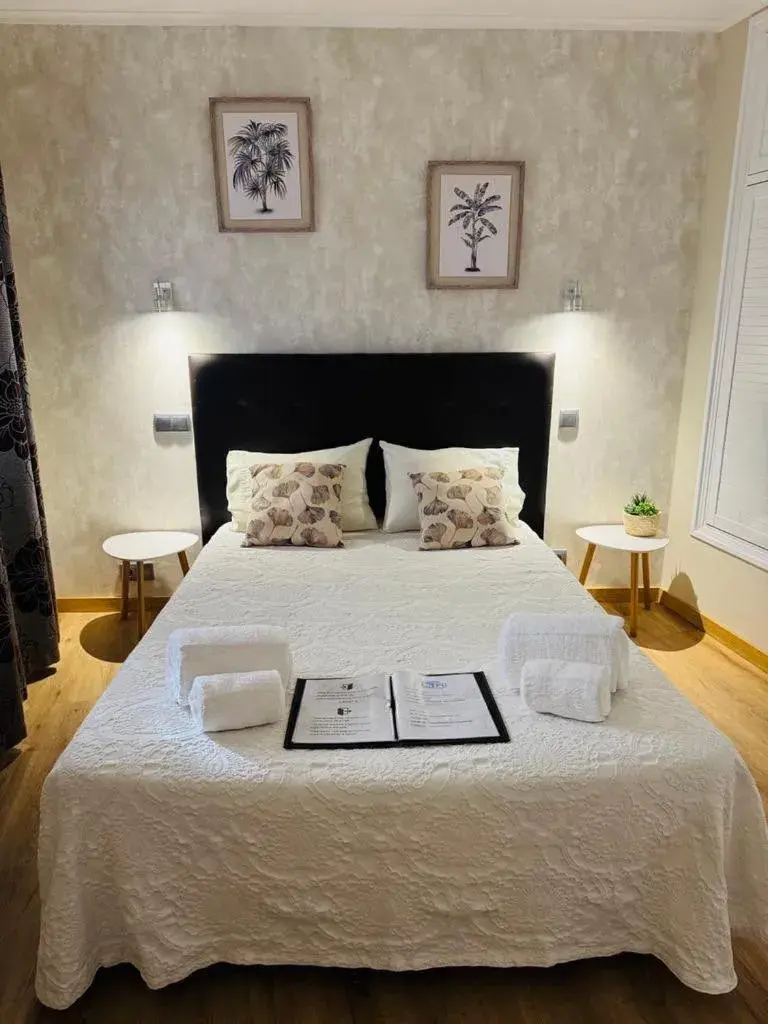 Double Room with Sea View in Casa Pinha Double Room with Sea View in Casa Pinha