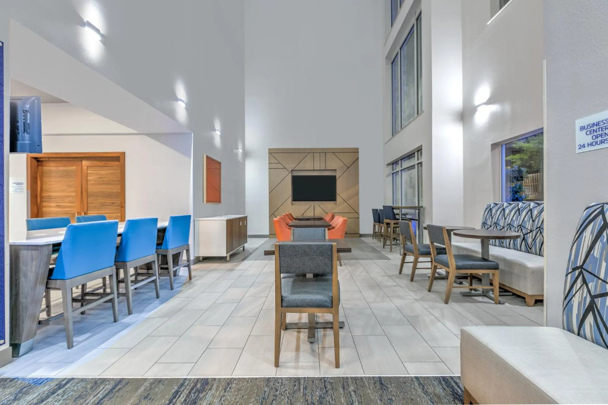 Breakfast in Holiday Inn Express Hotel & Suites Marshall by IHG