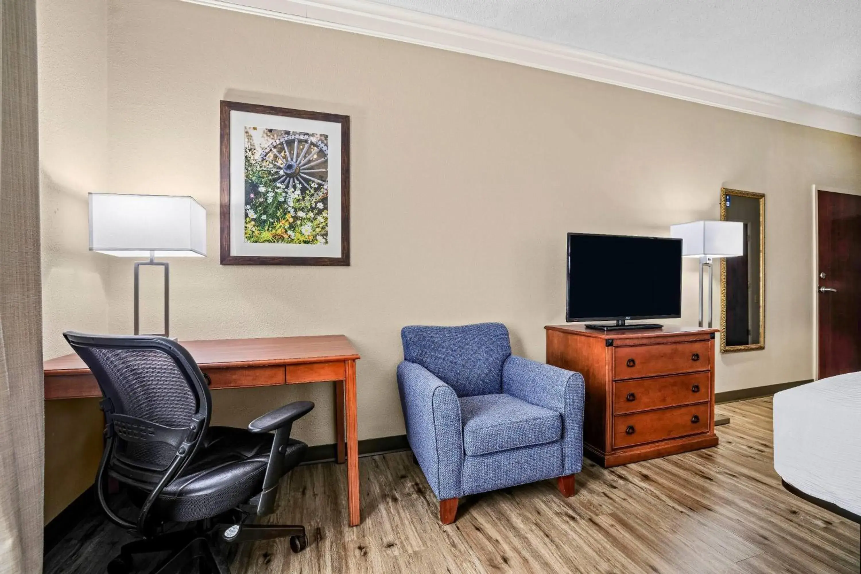 Bed in Baymont by Wyndham Madisonville Bed in Baymont by Wyndham Madisonville