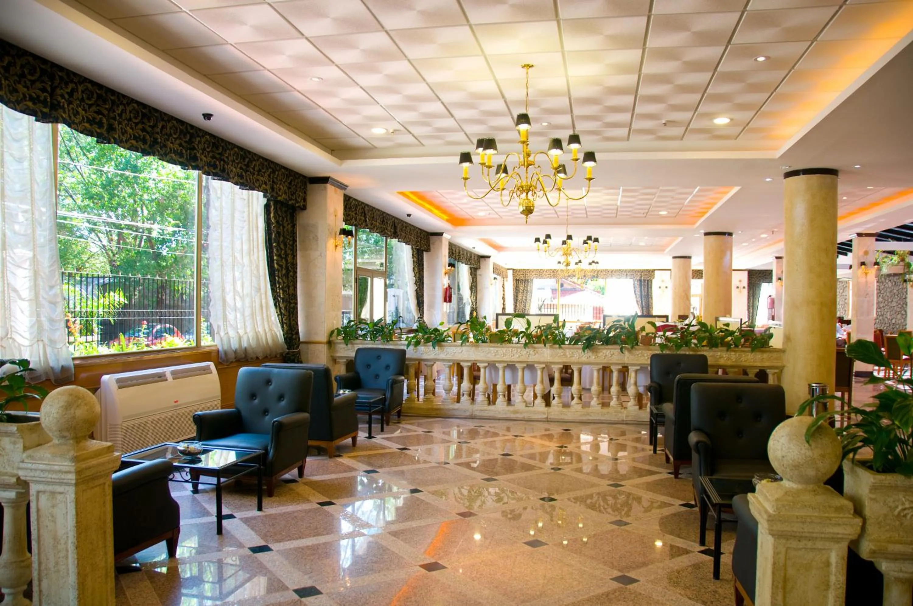 Lobby or reception in Ramada by Wyndham Buenos Aires