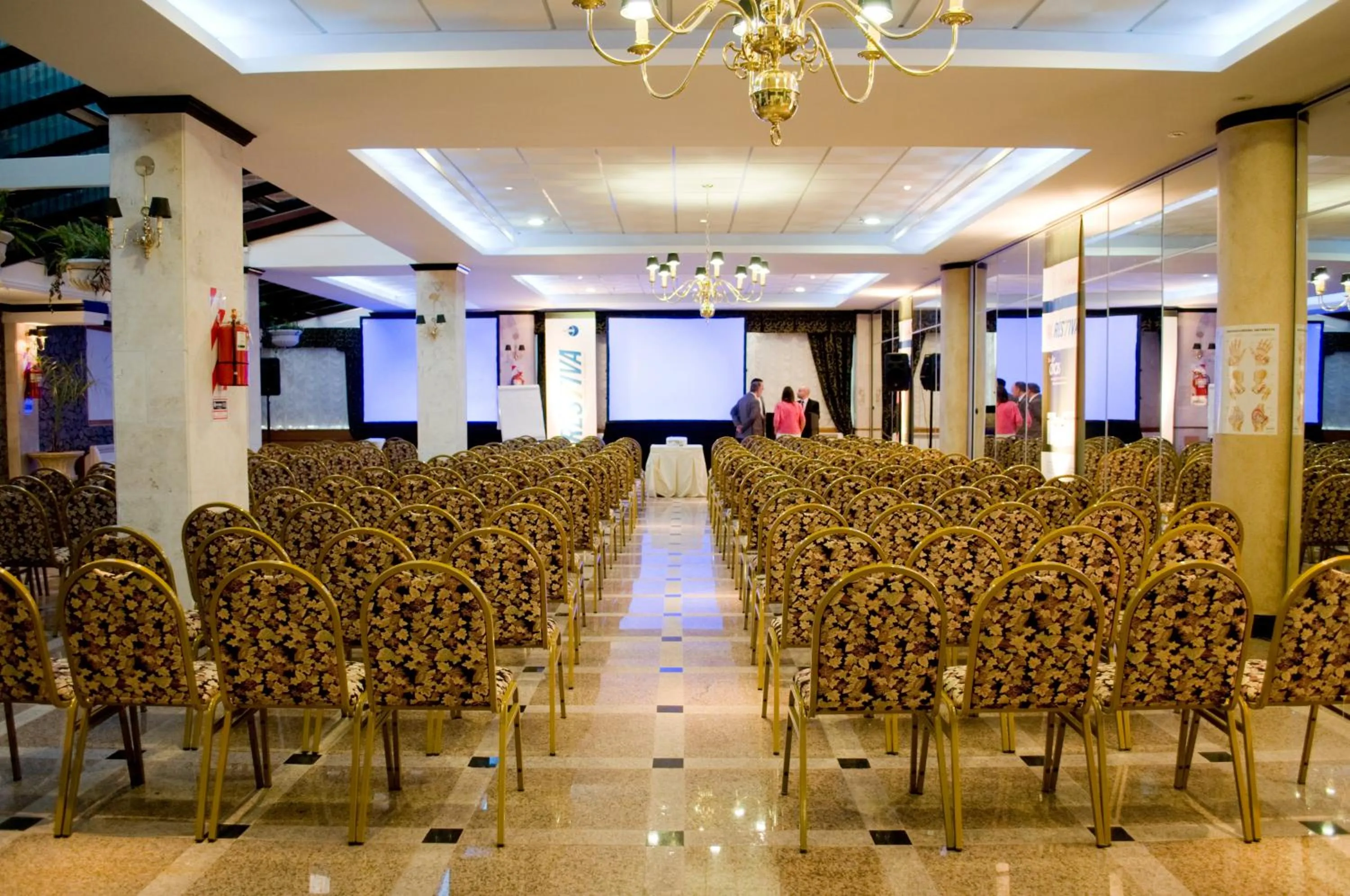 Business facilities in Ramada by Wyndham Buenos Aires