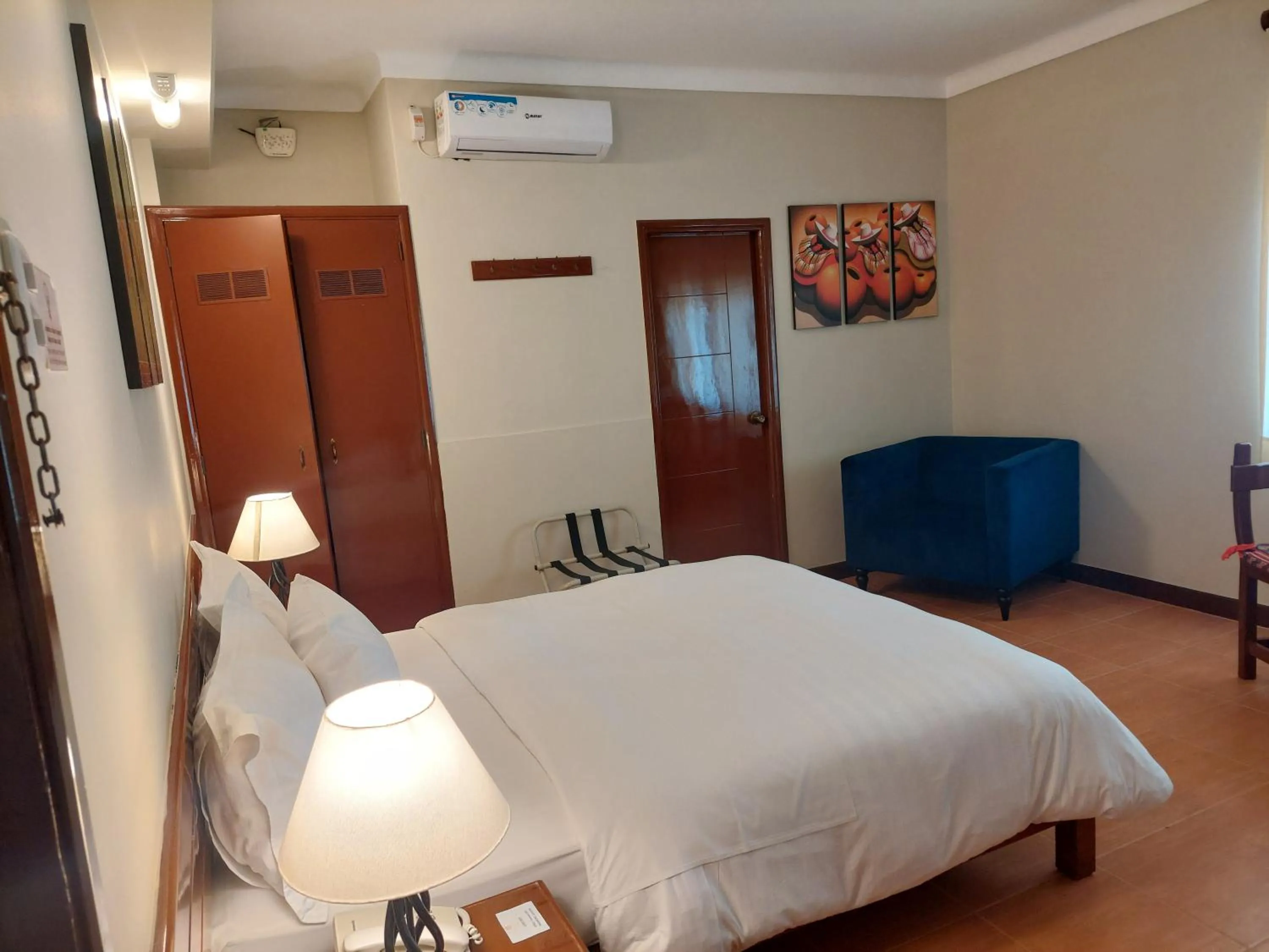 Photo of the whole room, Bed in Lima Wasi Hotel Miraflores