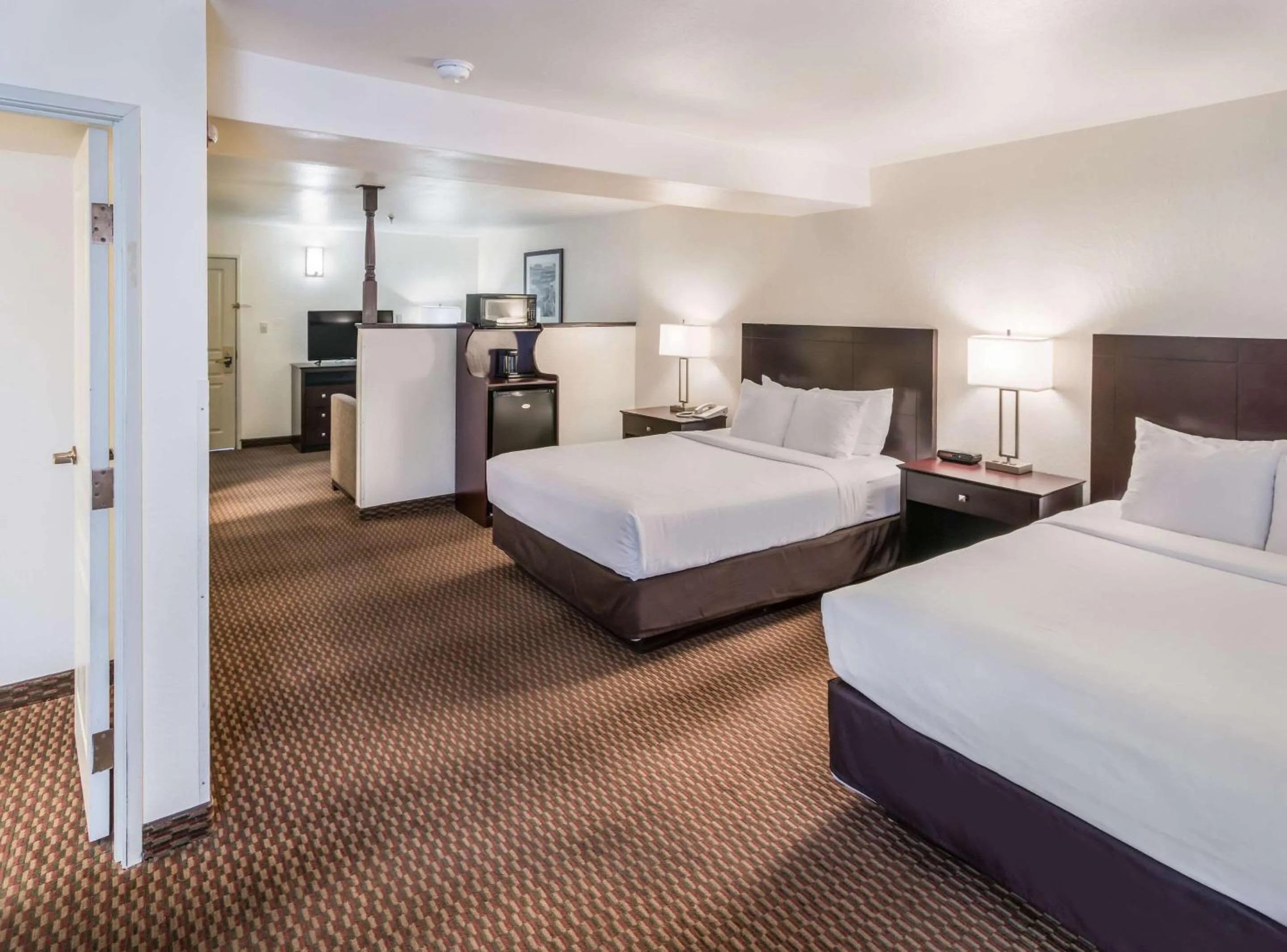 Bedroom, Bed in Clarion Inn Page - Lake Powell