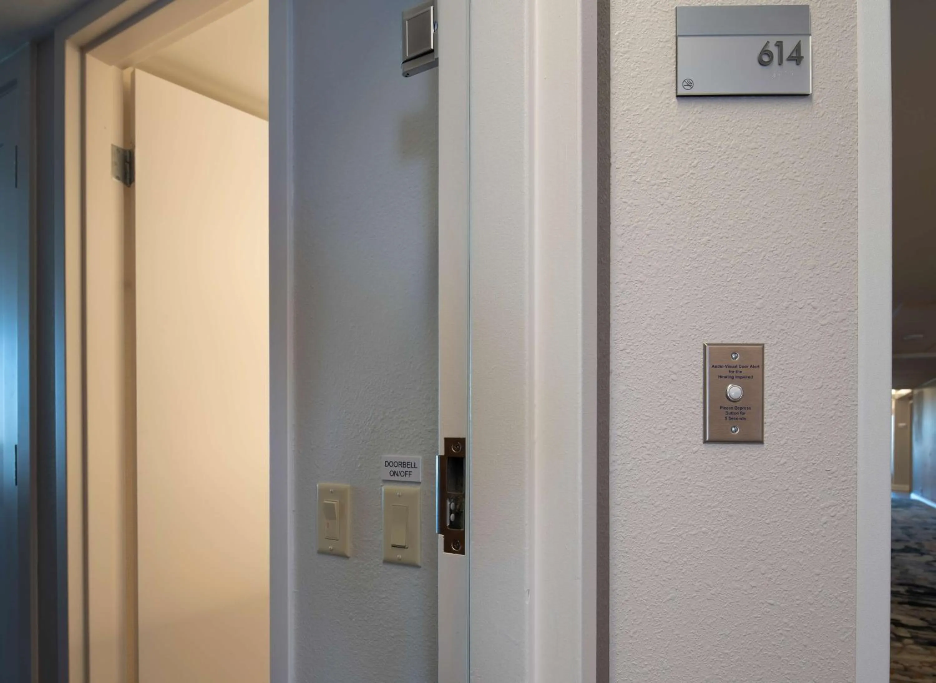 Bedroom in Doubletree By Hilton Madison East