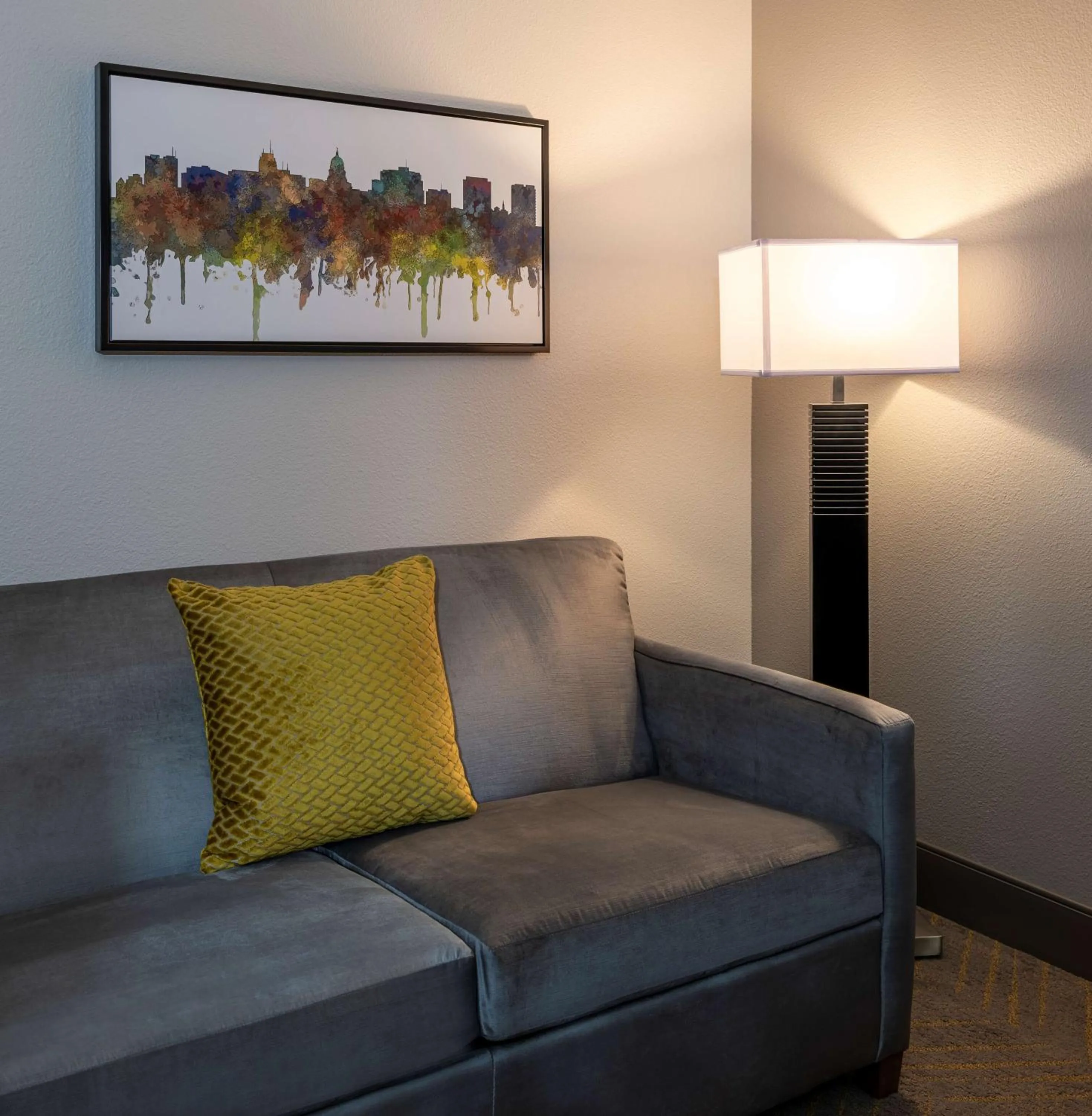 Bed in Doubletree By Hilton Madison East