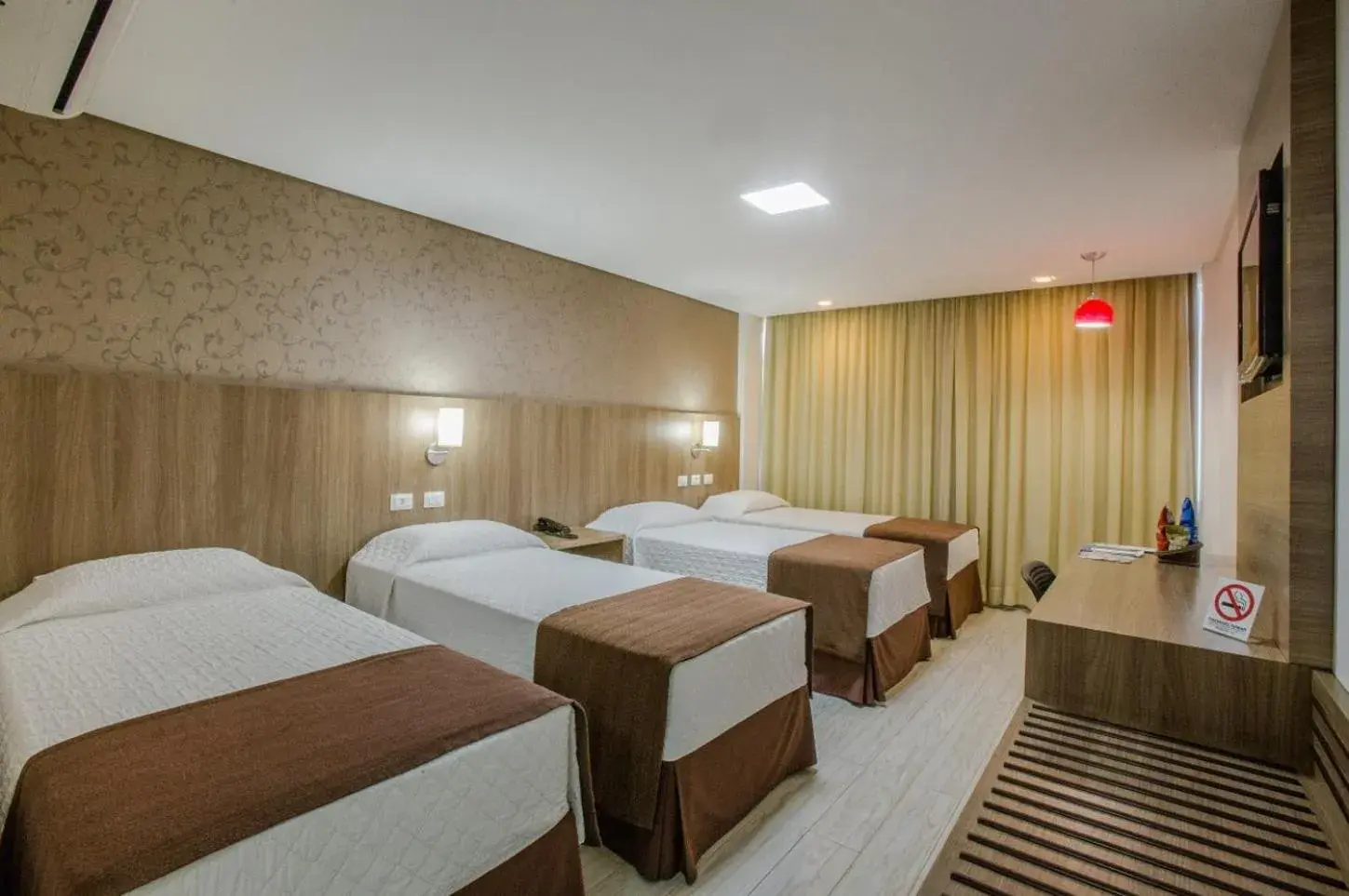 Bed in Foz Presidente Comfort Hotel Bed in Foz Presidente Comfort Hotel