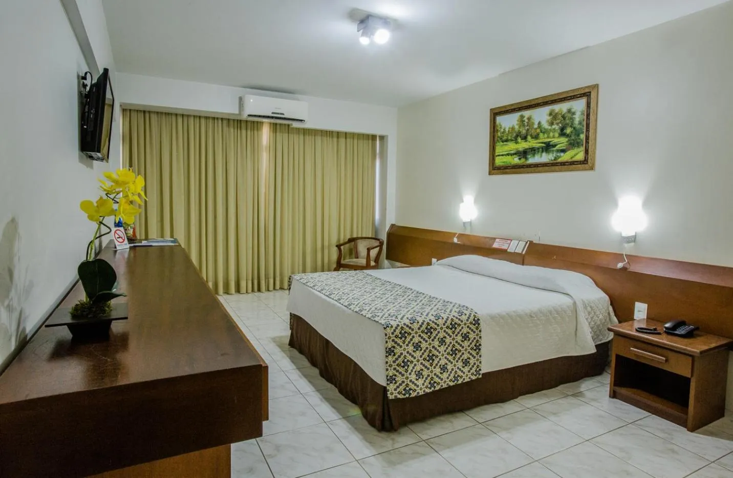 Bed in Foz Presidente Comfort Hotel