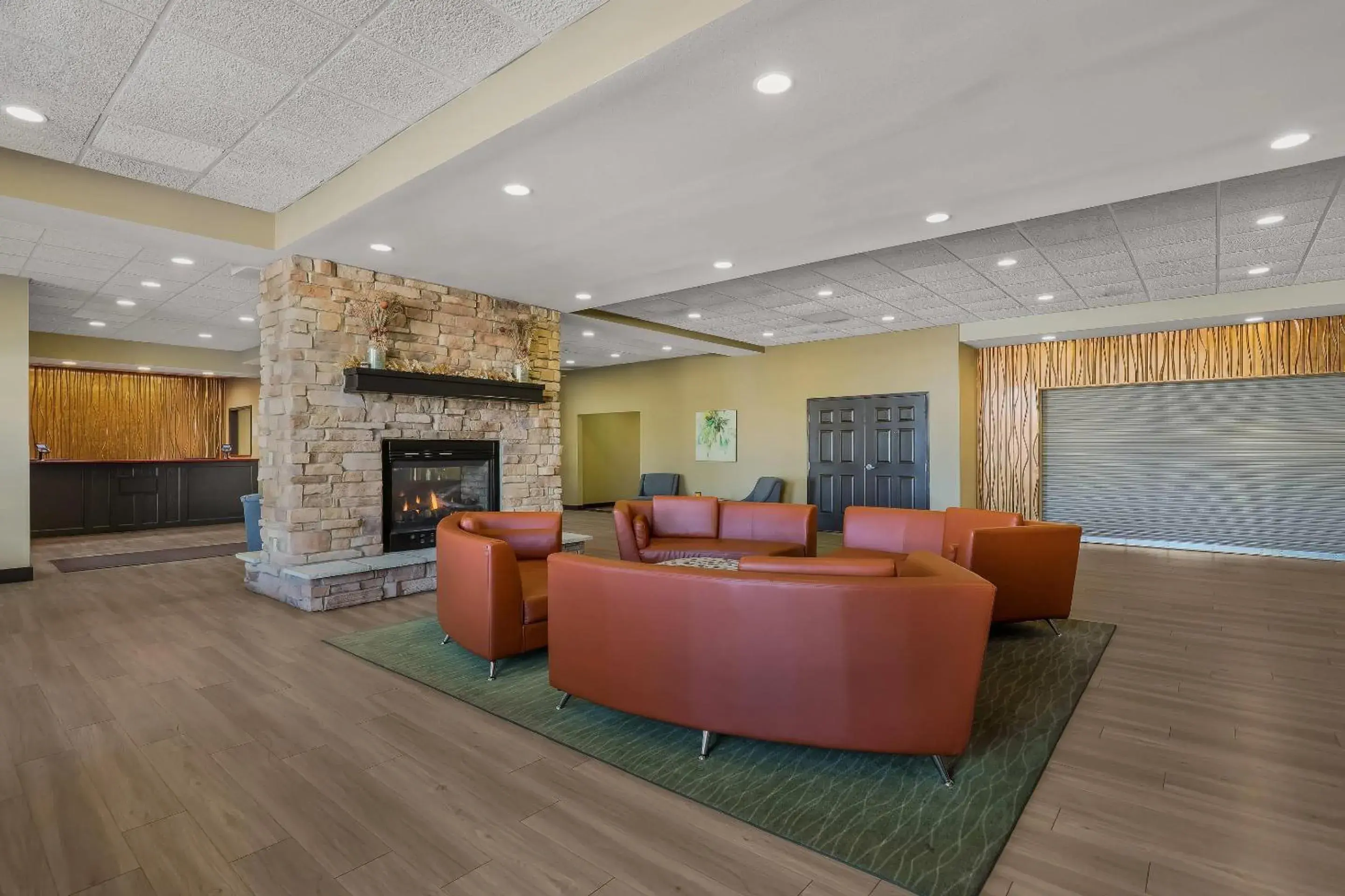 Lobby or reception in MainStay Suites Fitchburg - Madison Lobby or reception in MainStay Suites Fitchburg - Madison