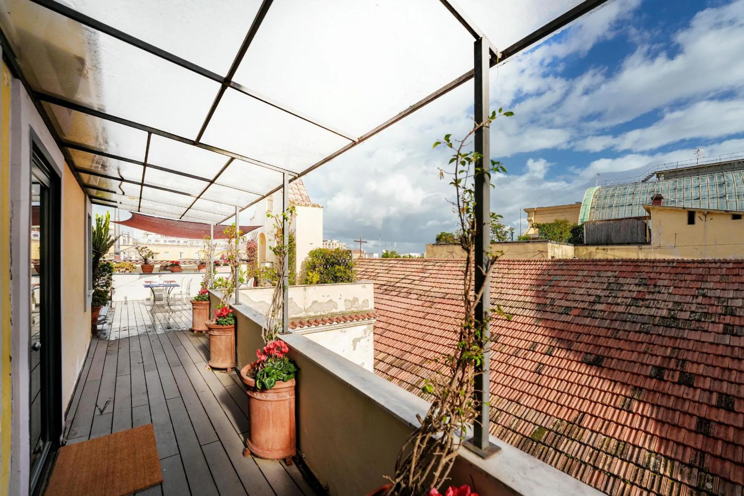 Property building in Attico Partenopeo