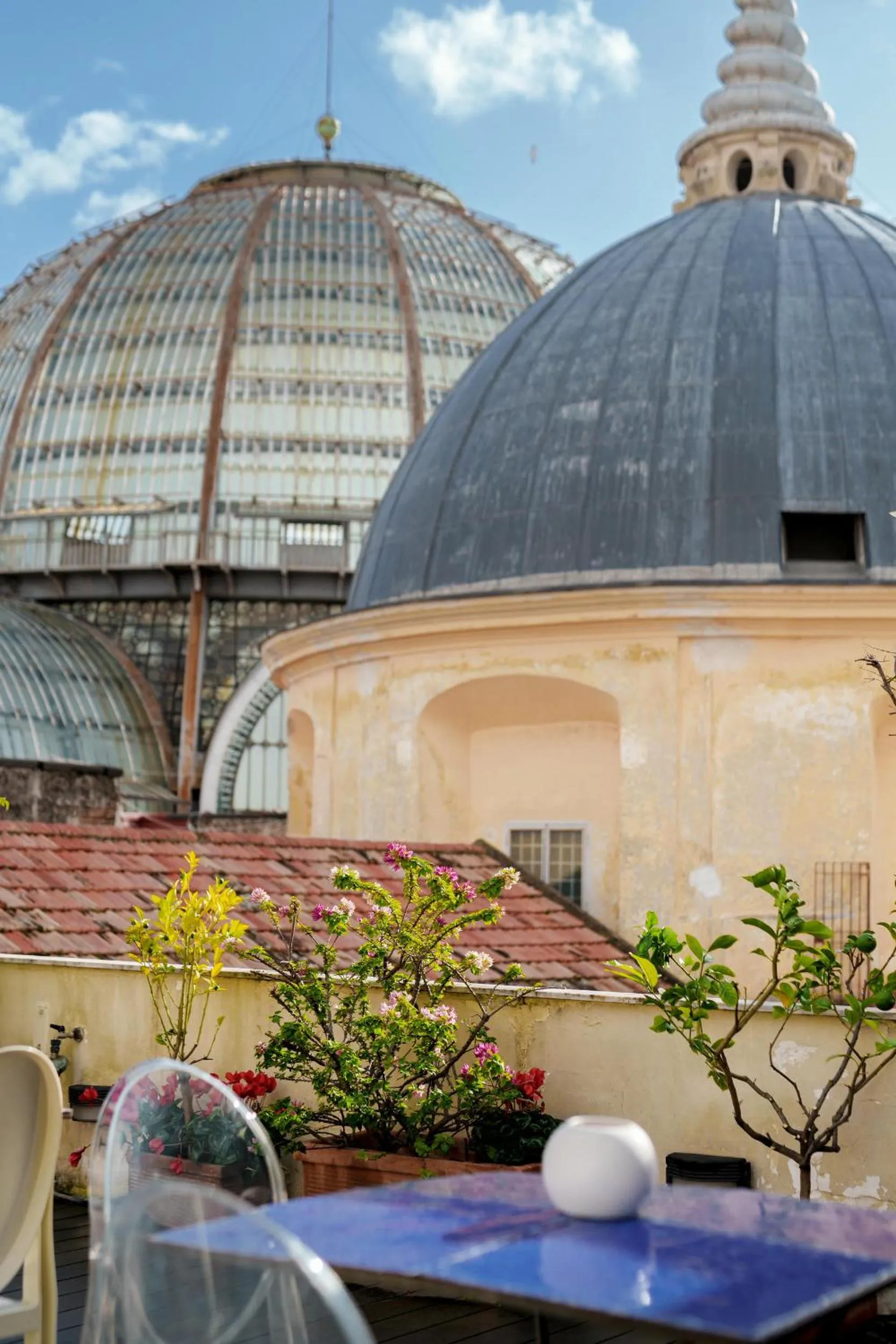 Property building in Attico Partenopeo