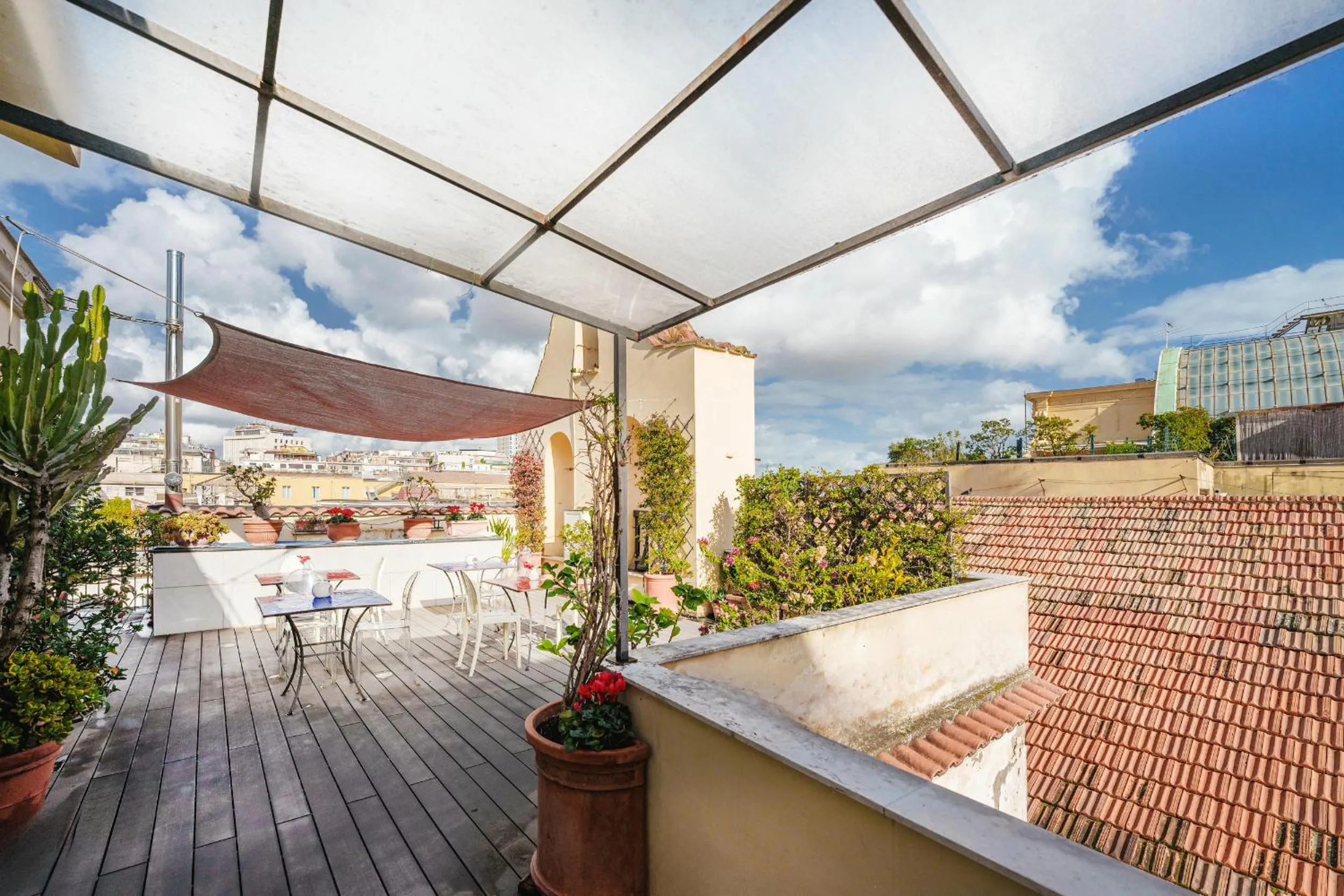 Property building in Attico Partenopeo