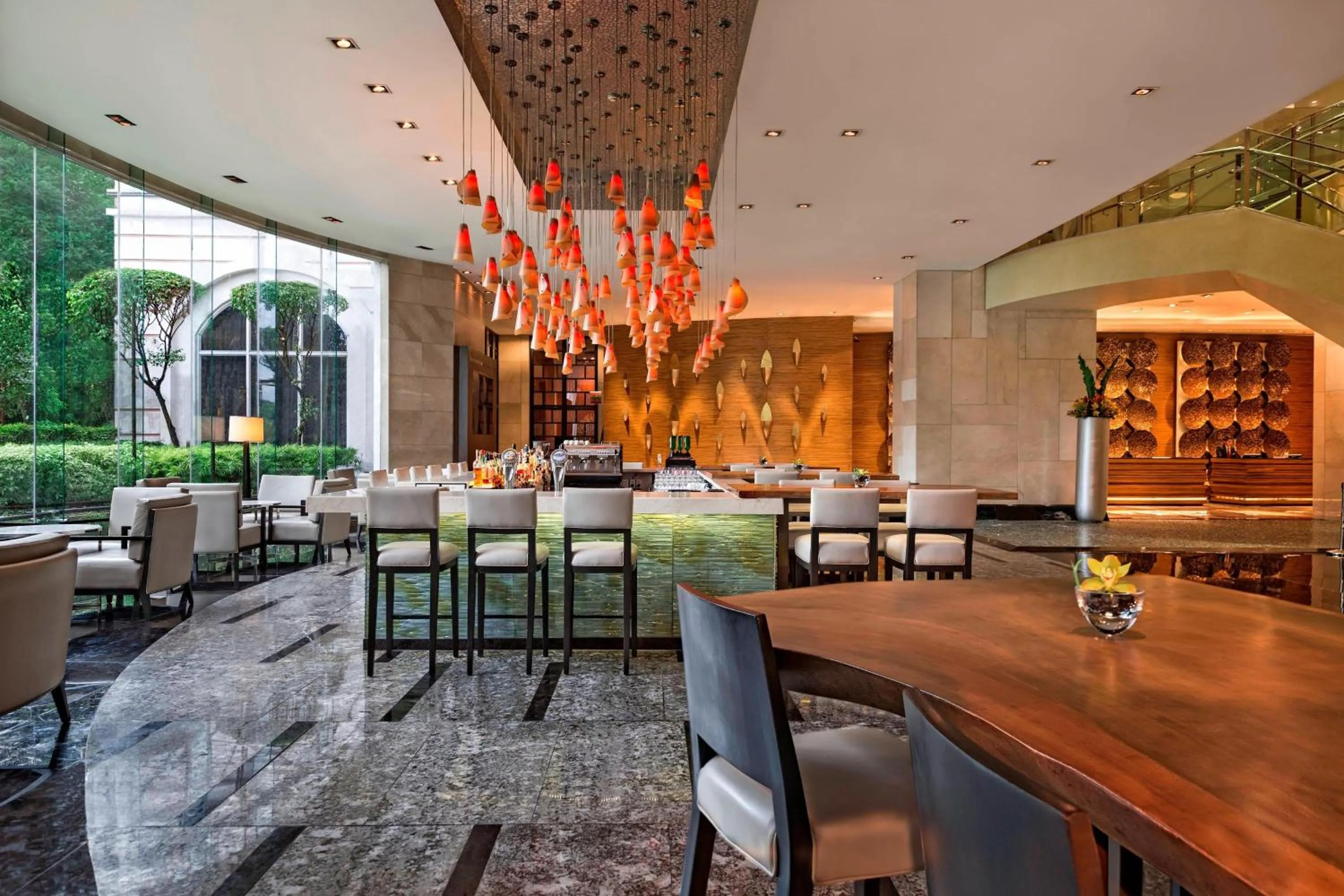Lounge or bar in Manila Marriott Hotel at Newport World Resorts