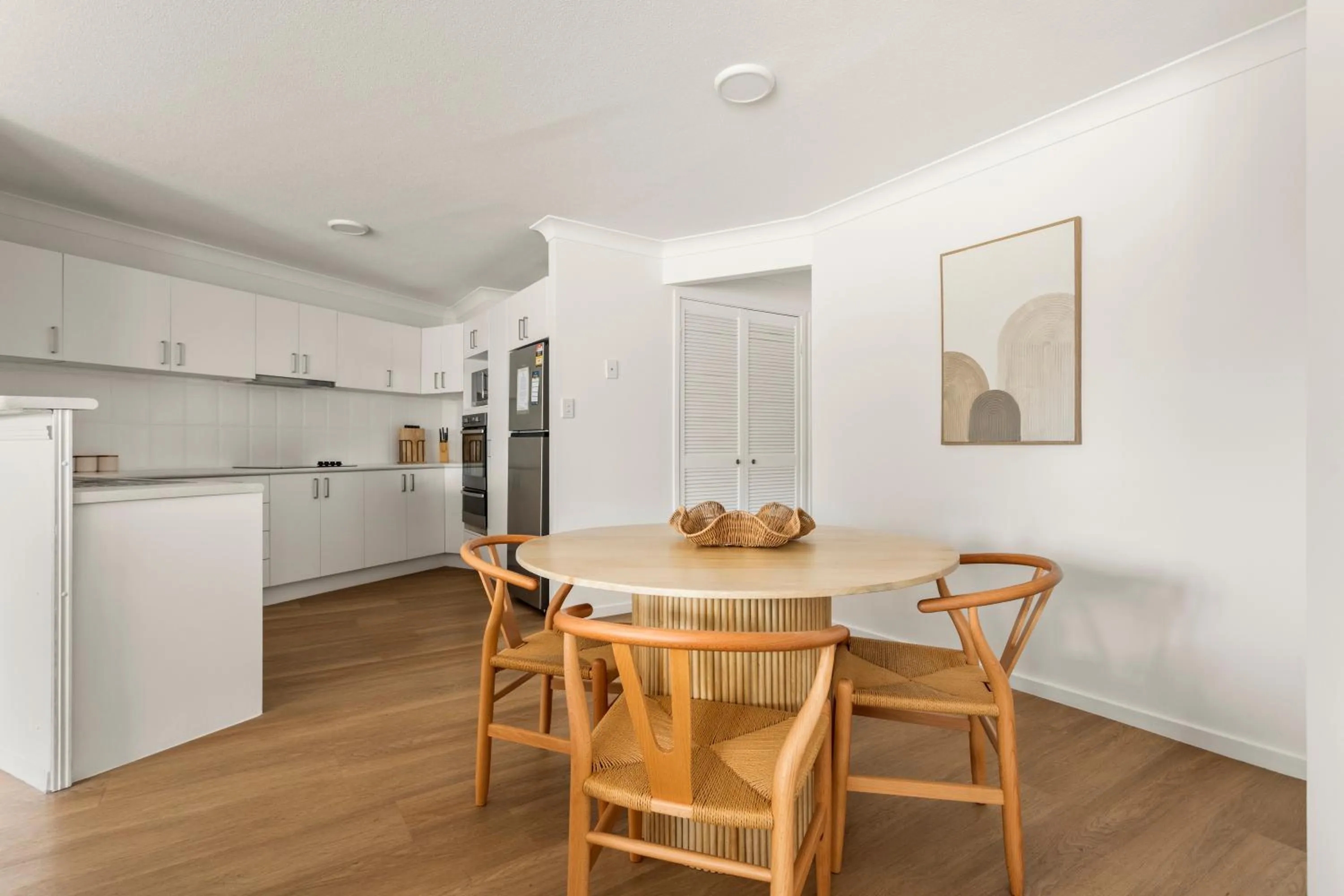 Dining area in Kirra Palms Holiday Apartments