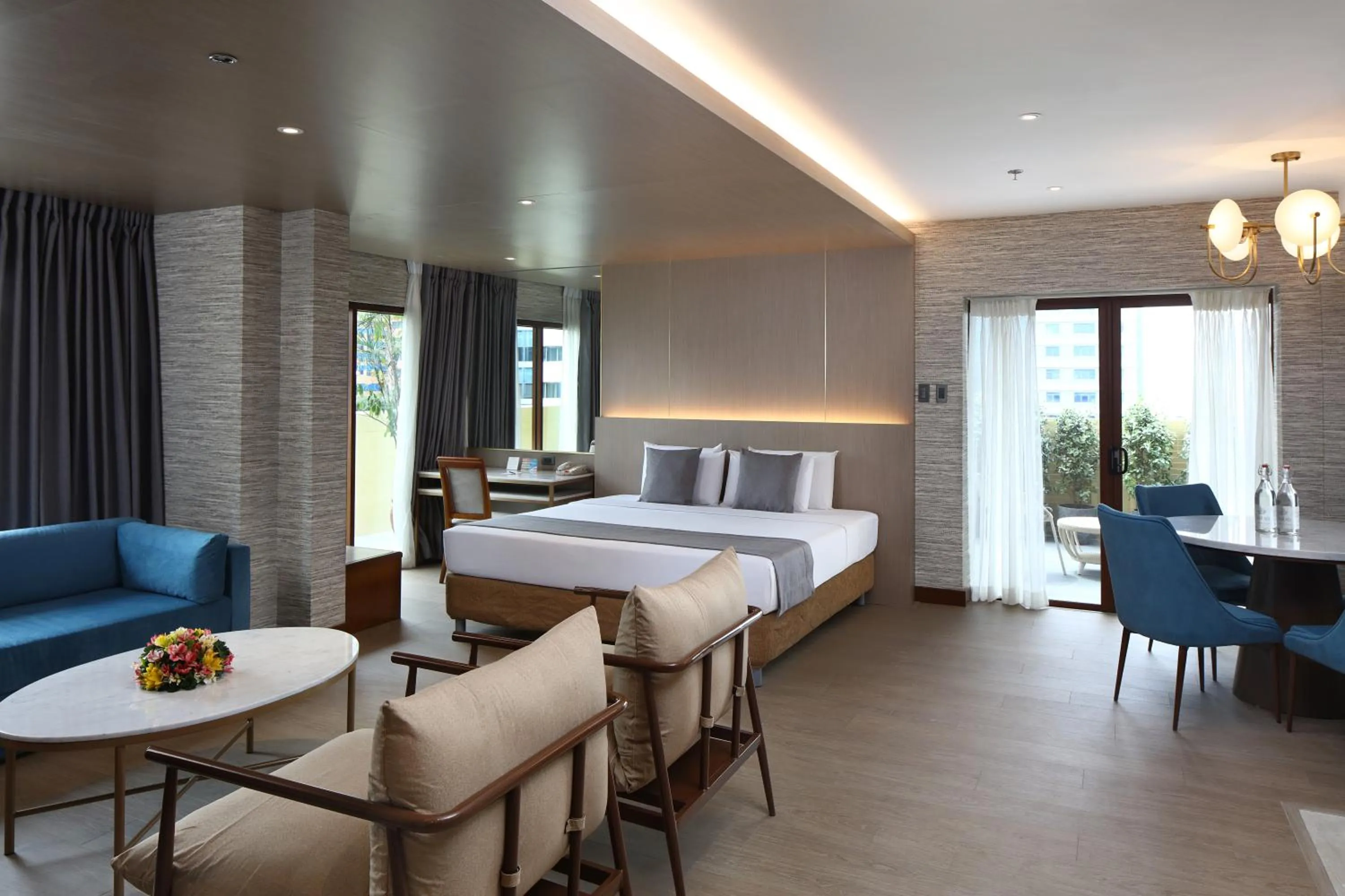 Bedroom, Bed in City Garden Suites Manila