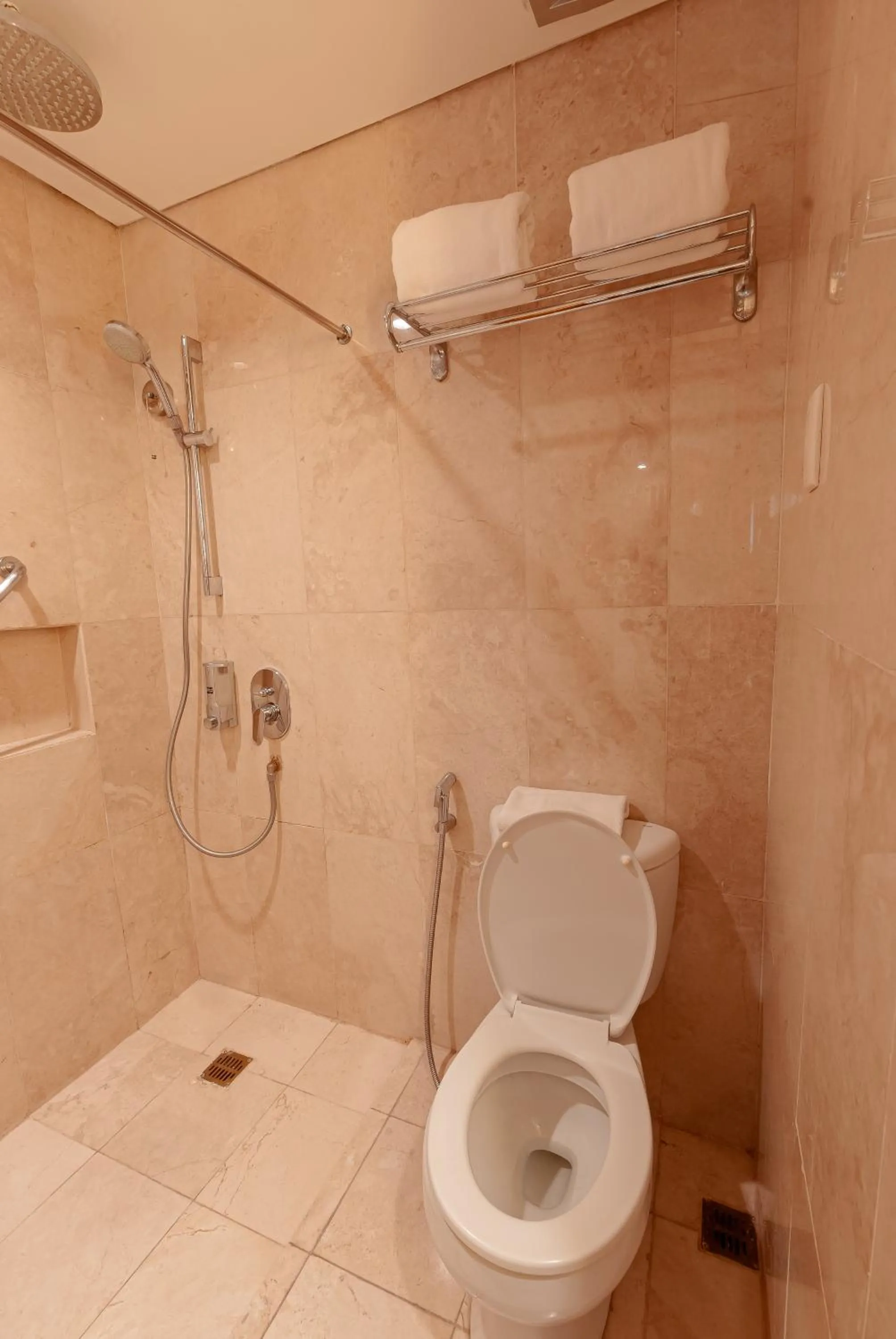 Shower in City Garden Suites Manila