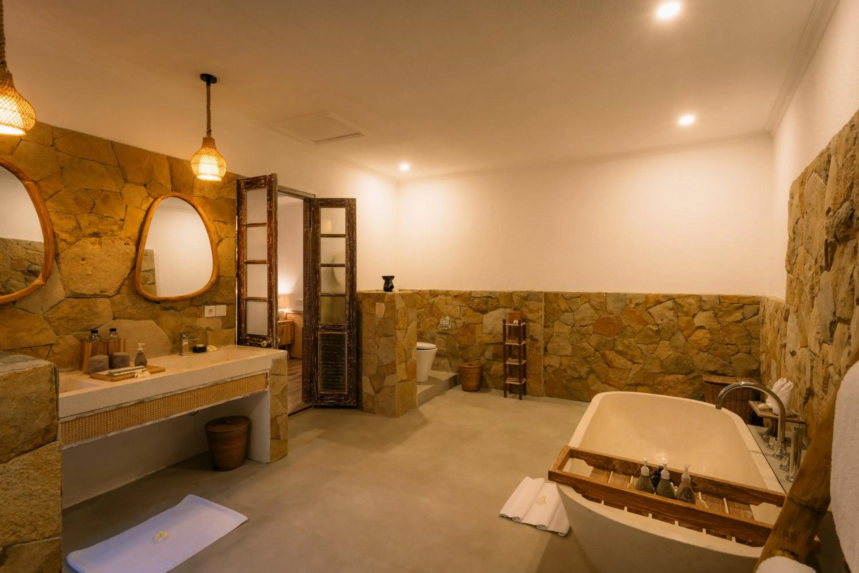 Toilet in Vila Ombak