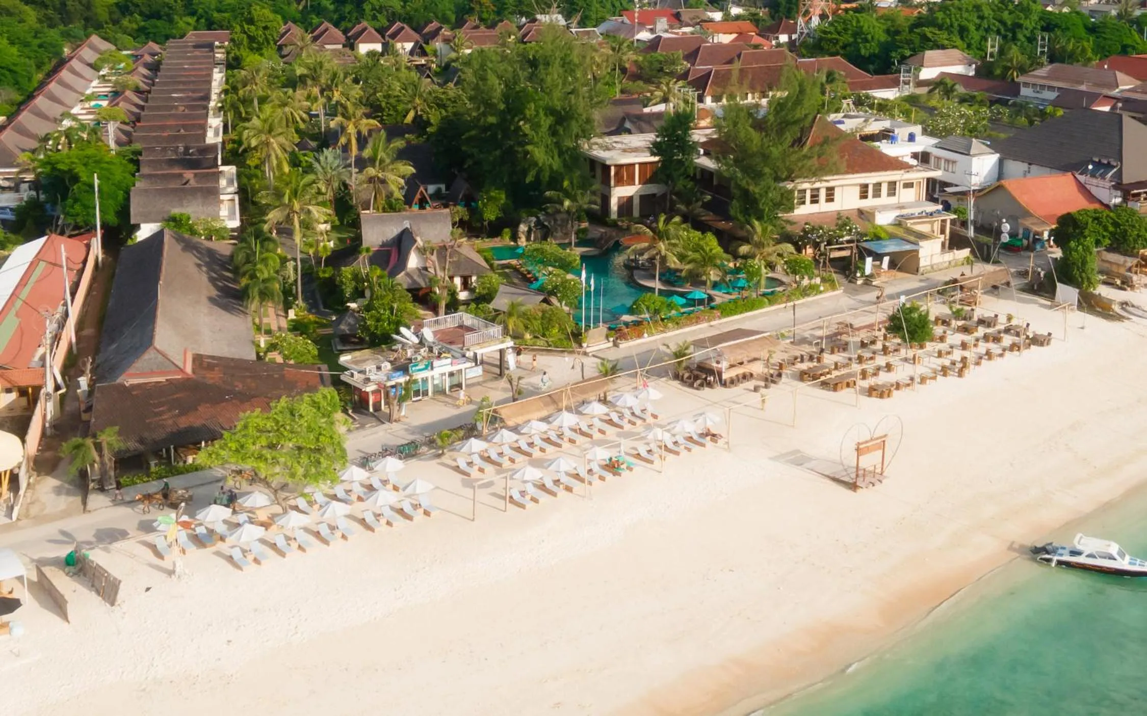 Property building in Vila Ombak