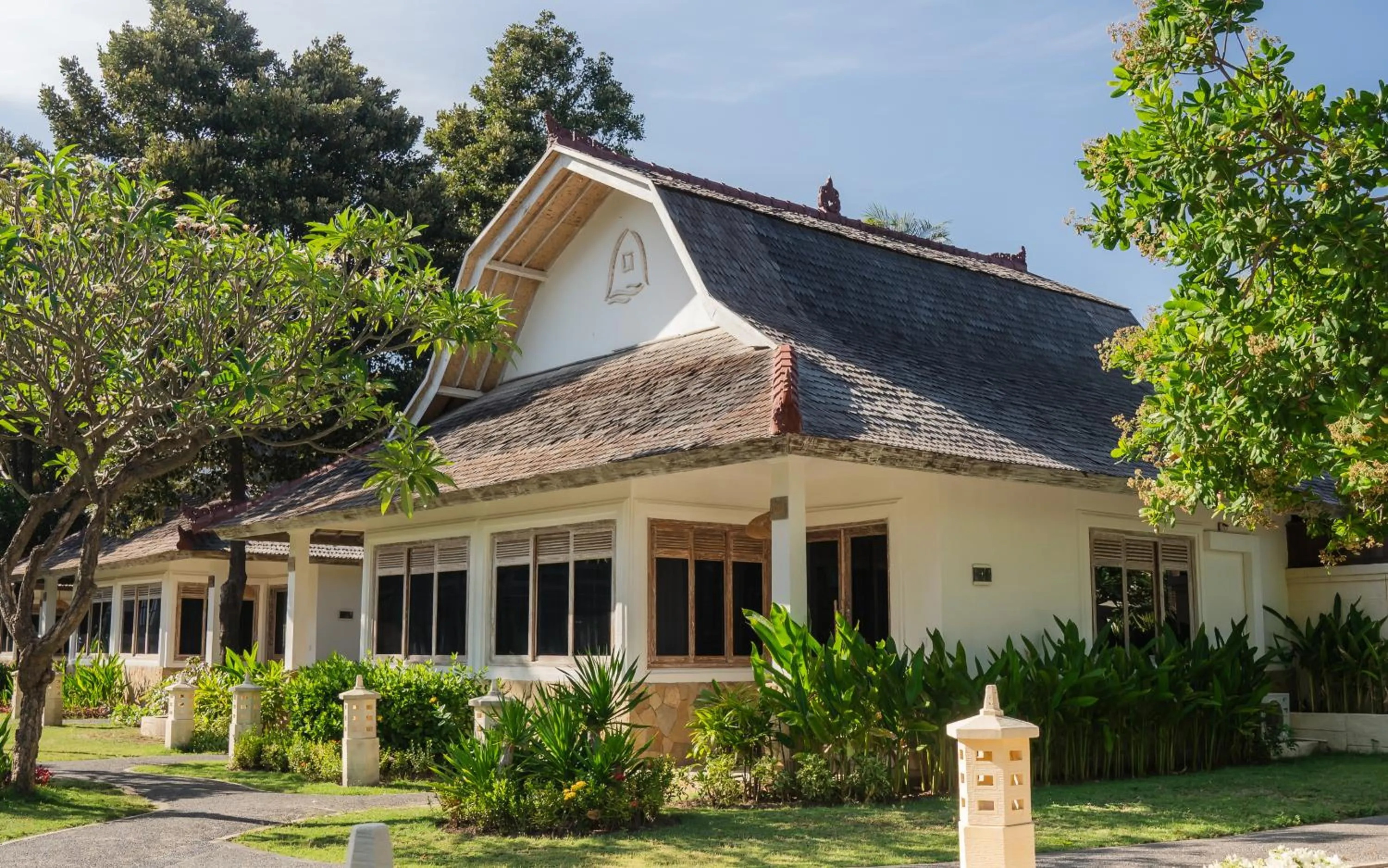 Property building in Vila Ombak