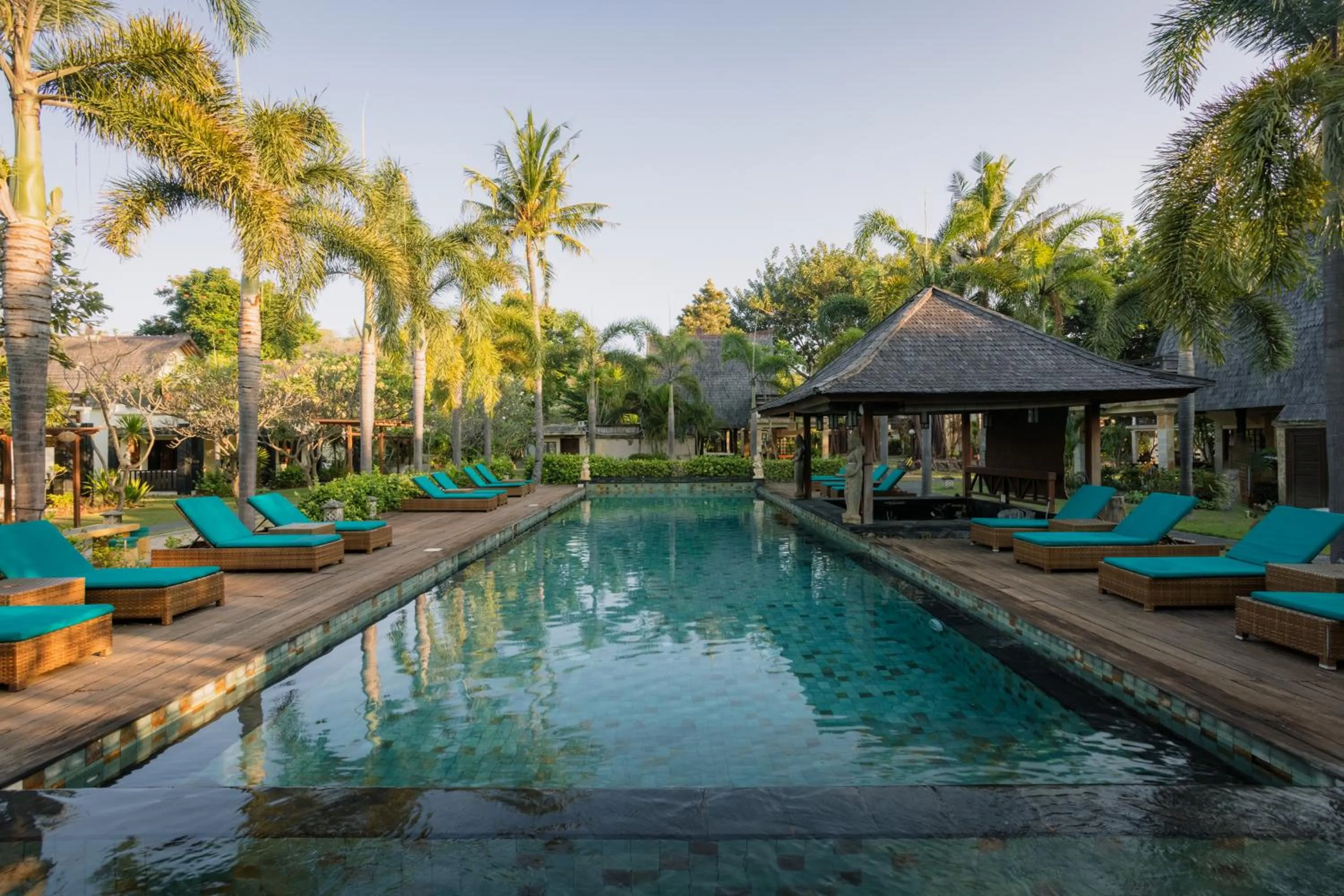 Swimming pool in Vila Ombak