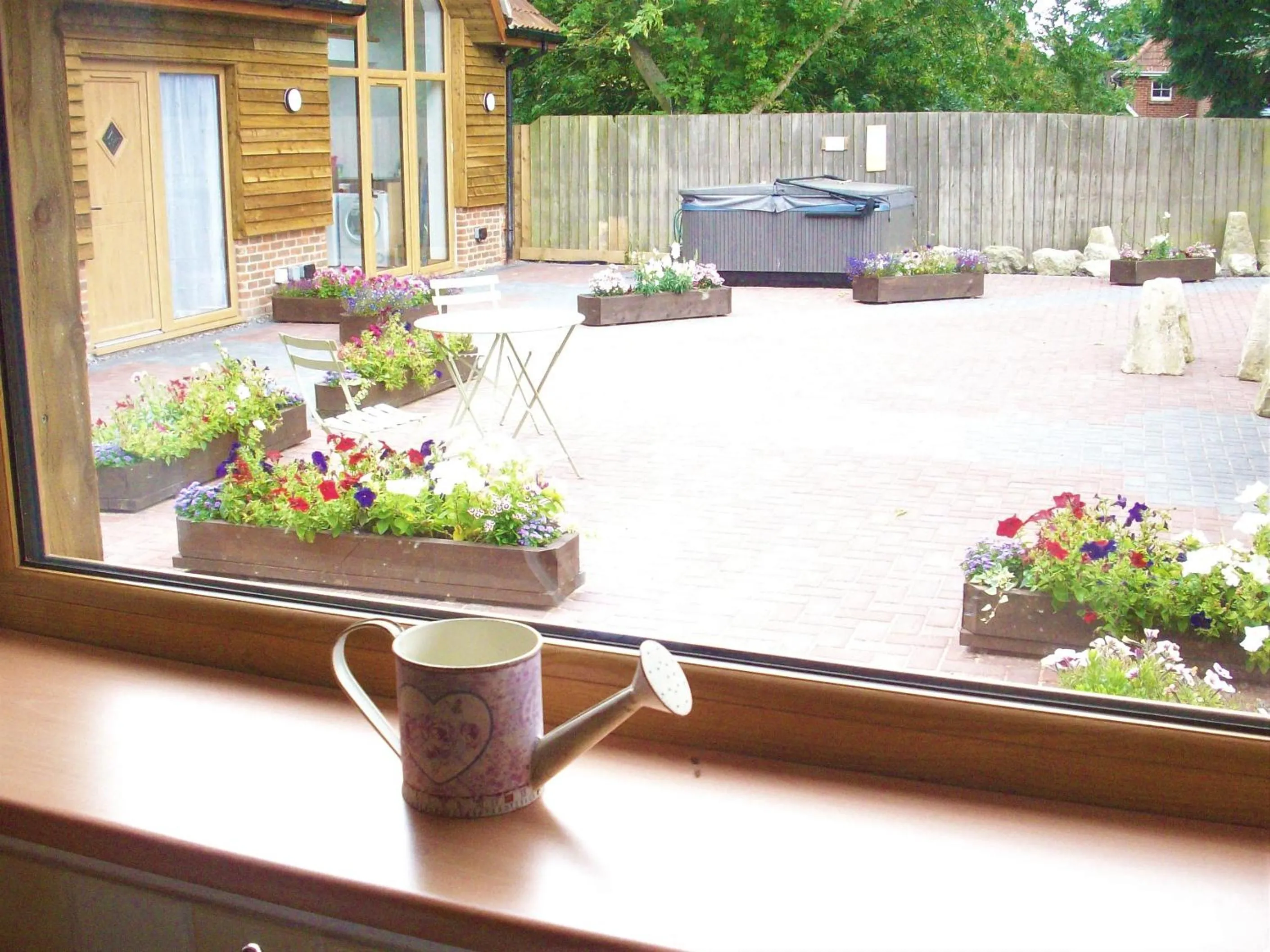 Inner courtyard view in Homestead Stables