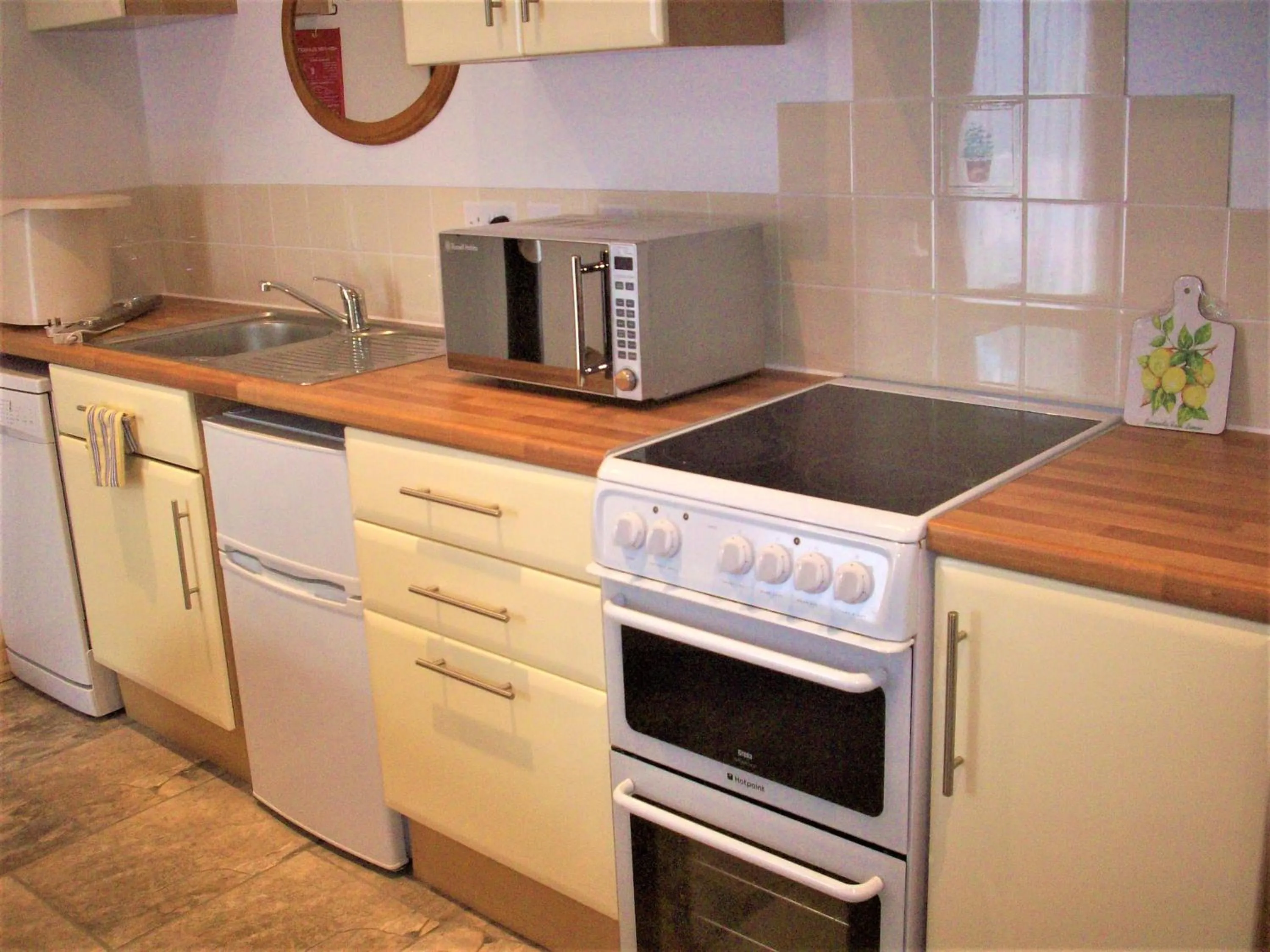 Kitchen or kitchenette in Homestead Stables