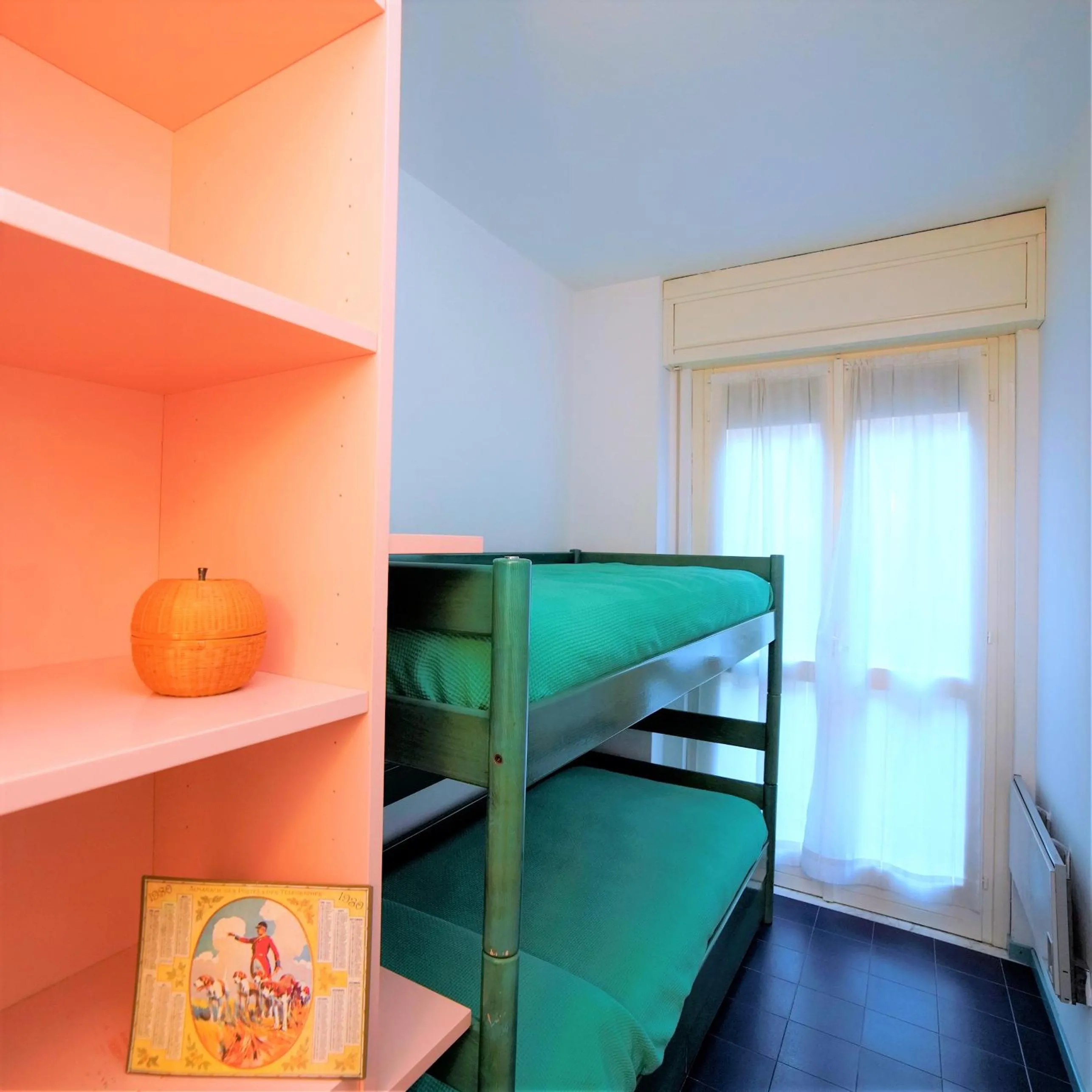 Property building, Bed in La Finestra sul Mare