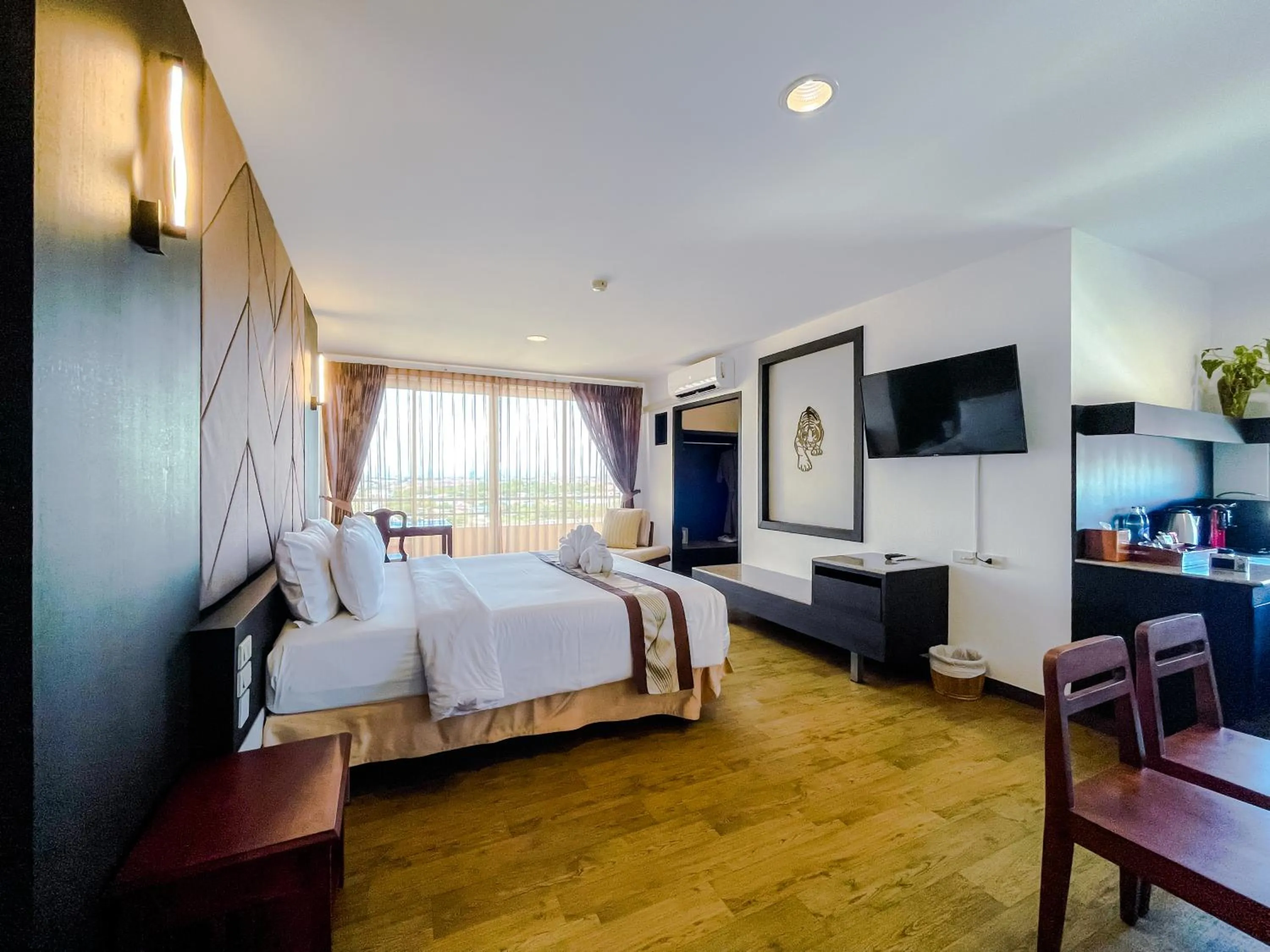 Family Room in Eastern Grand Palace