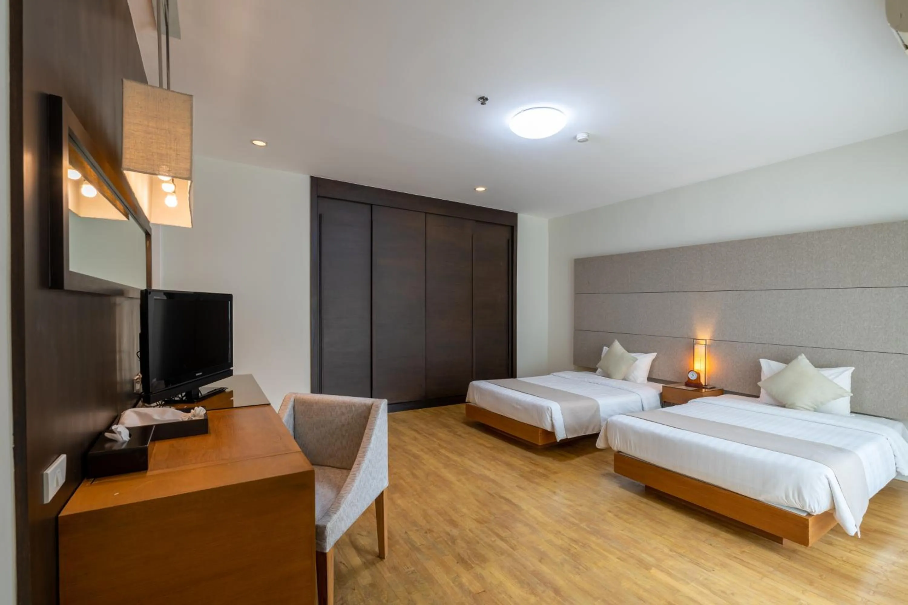 Bedroom, Bed in Kantary Hills Hotel, Chiang Mai