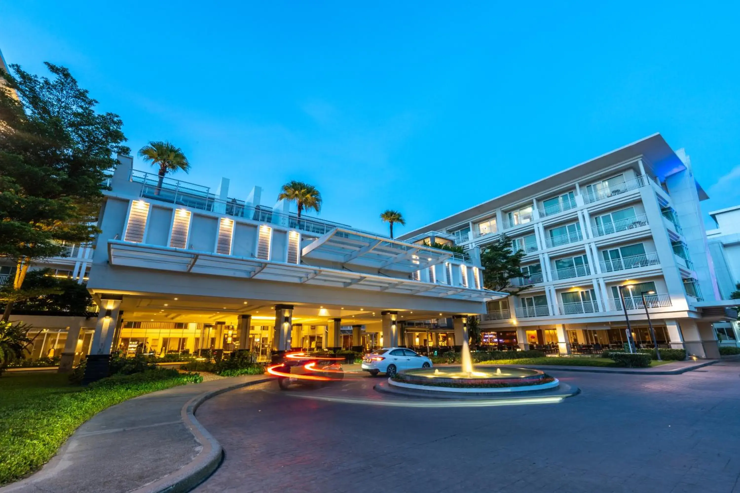 Facade/entrance in Kantary Hills Hotel, Chiang Mai Facade/entrance in Kantary Hills Hotel, Chiang Mai