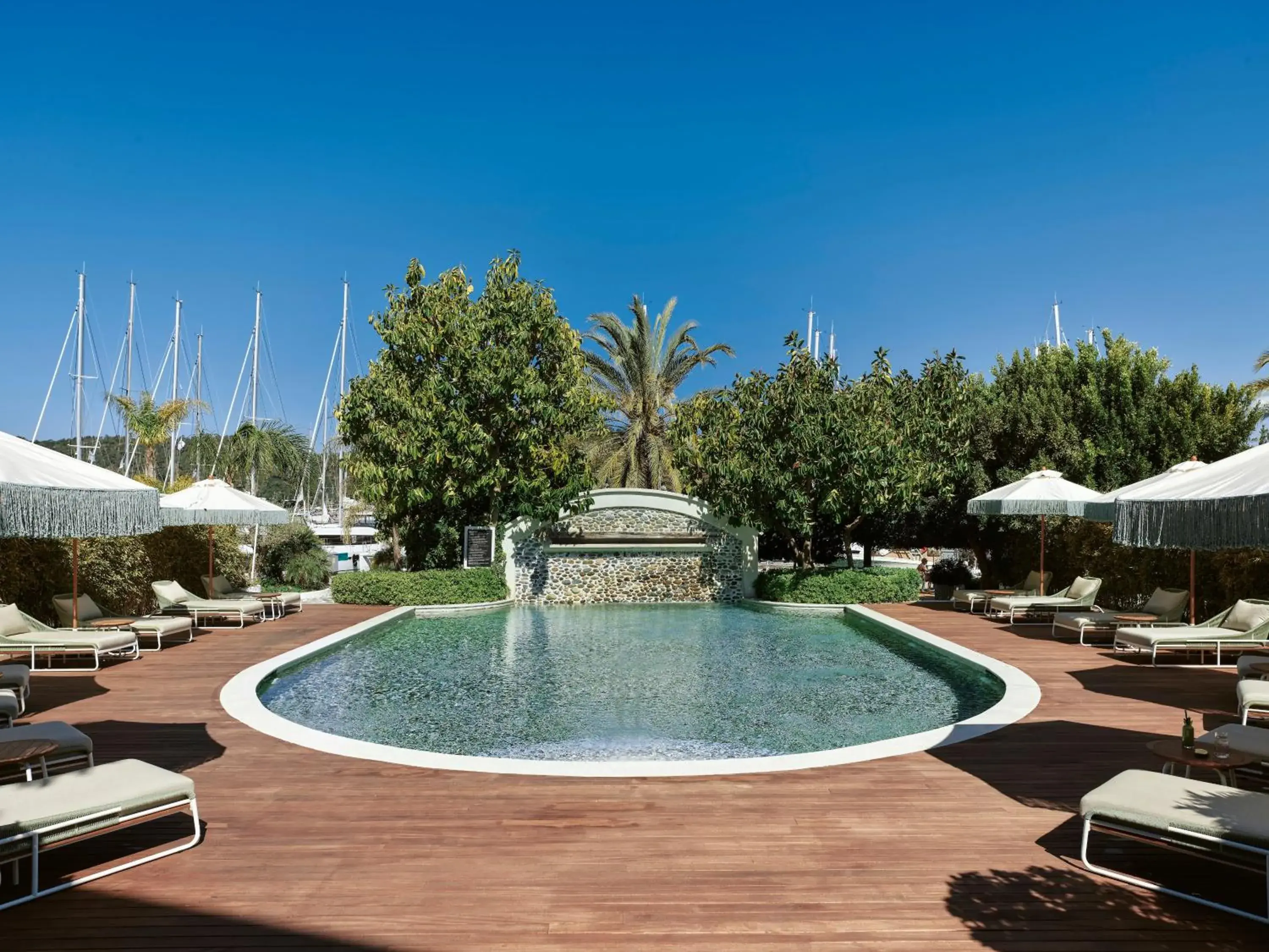 Swimming pool in Yacht Classic Hotel - Boutique Class Swimming pool in Yacht Classic Hotel - Boutique Class